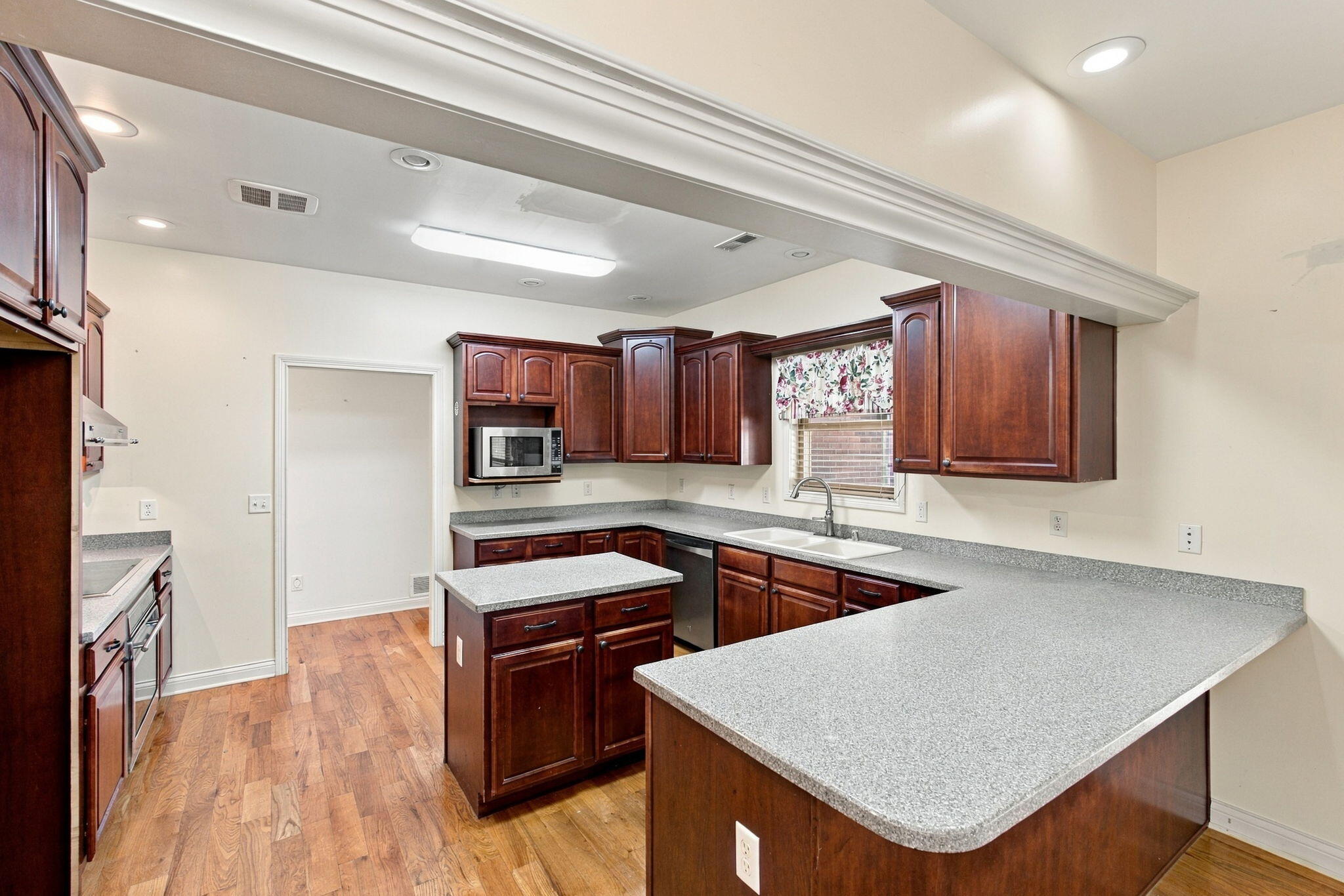 109 Lee Drive Property Photo 22