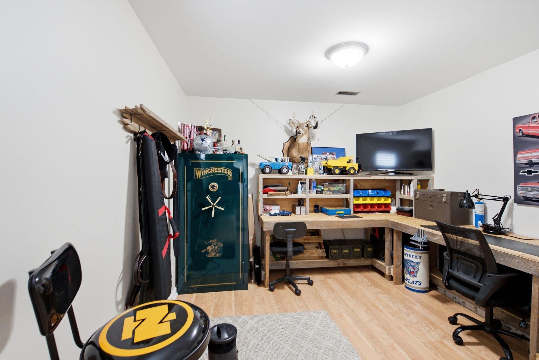 412 Pope Avenue Property Photo 36