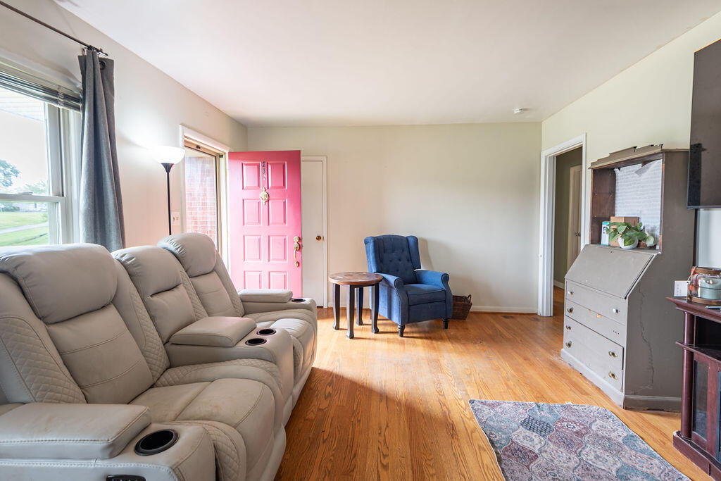 233 Madison Avenue Property Photo 6