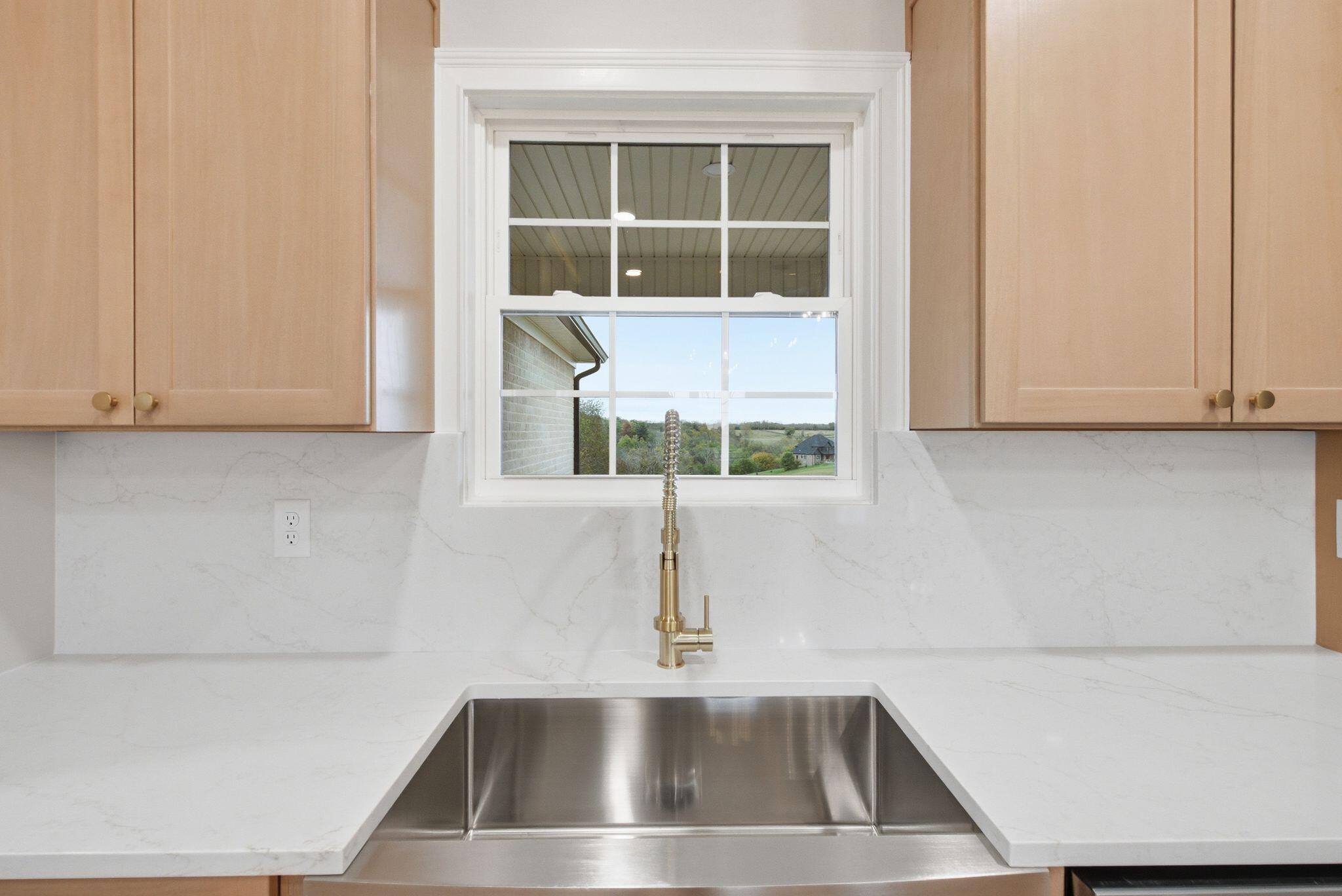1166 Champion Way Property Photo 17