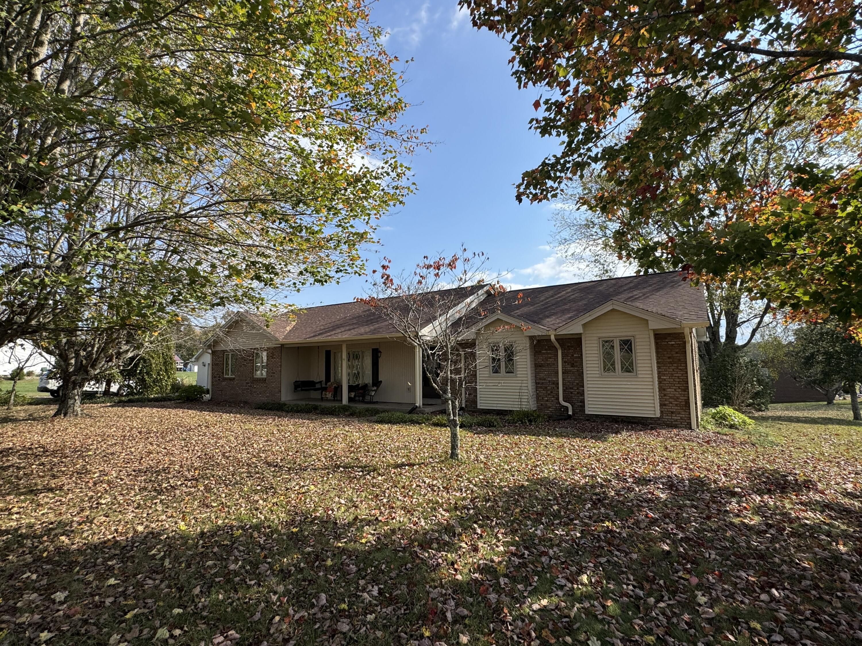 272 Hawk Creek Road Property Photo 2