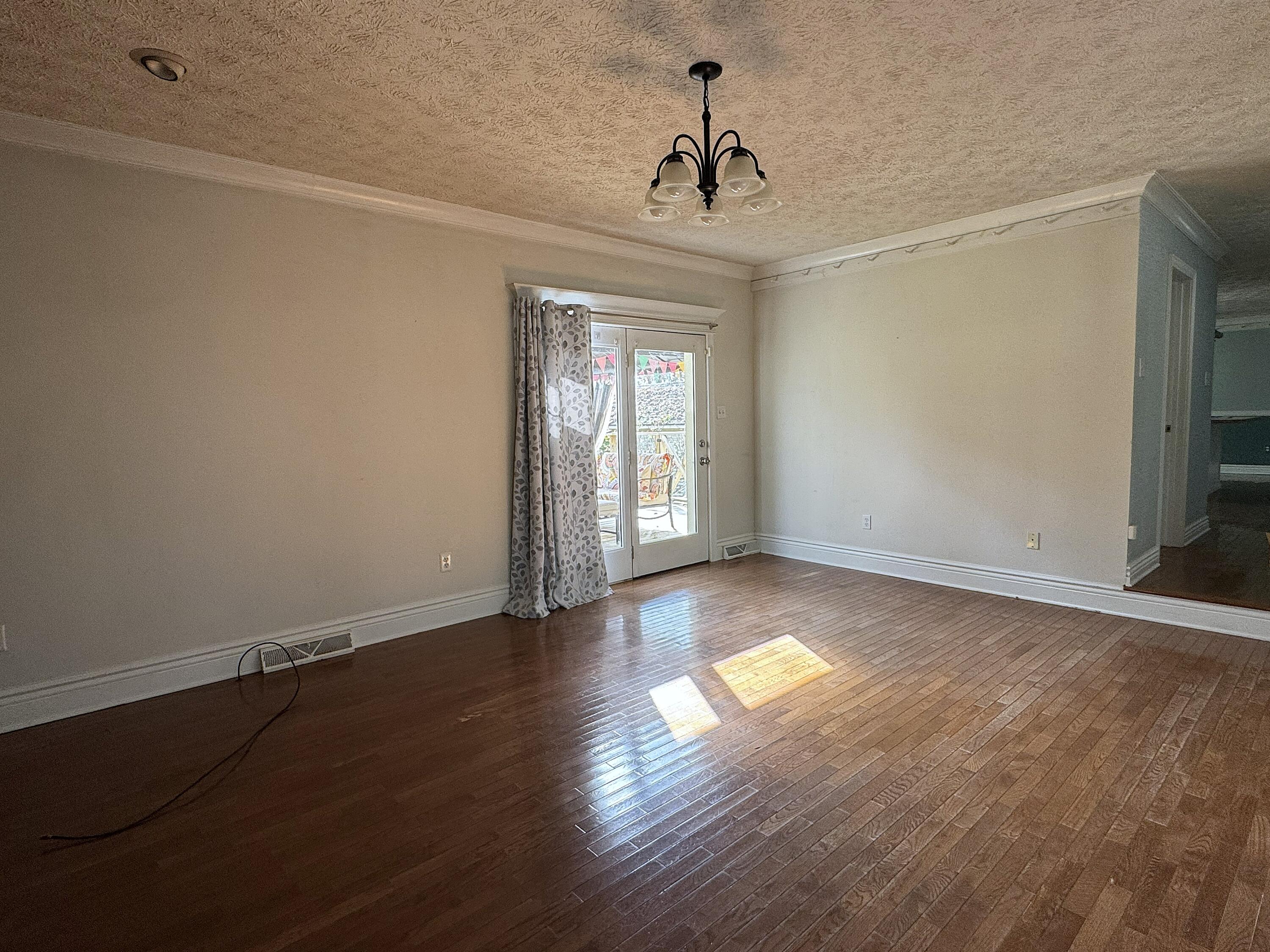 272 Hawk Creek Road Property Photo 14