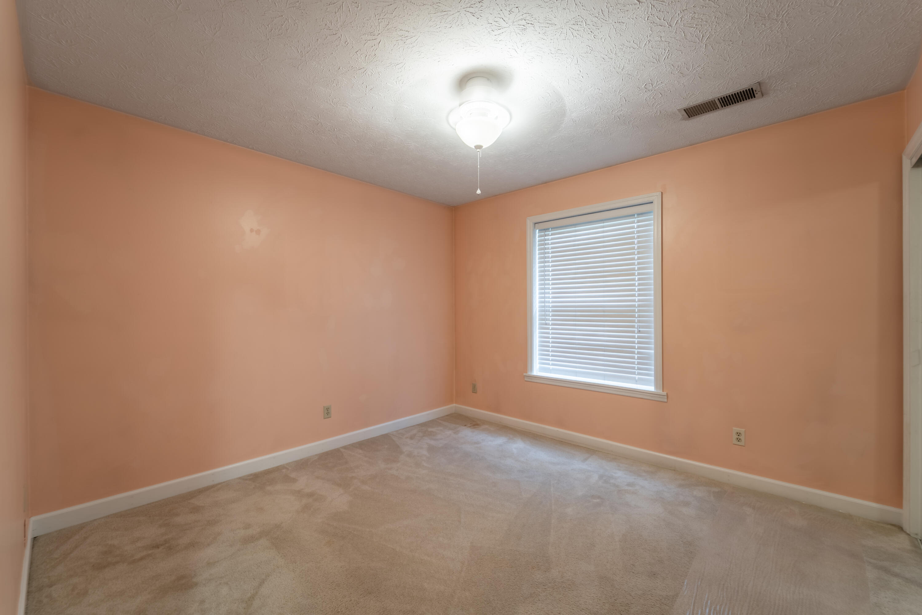 158 College Hill Road Property Photo 4