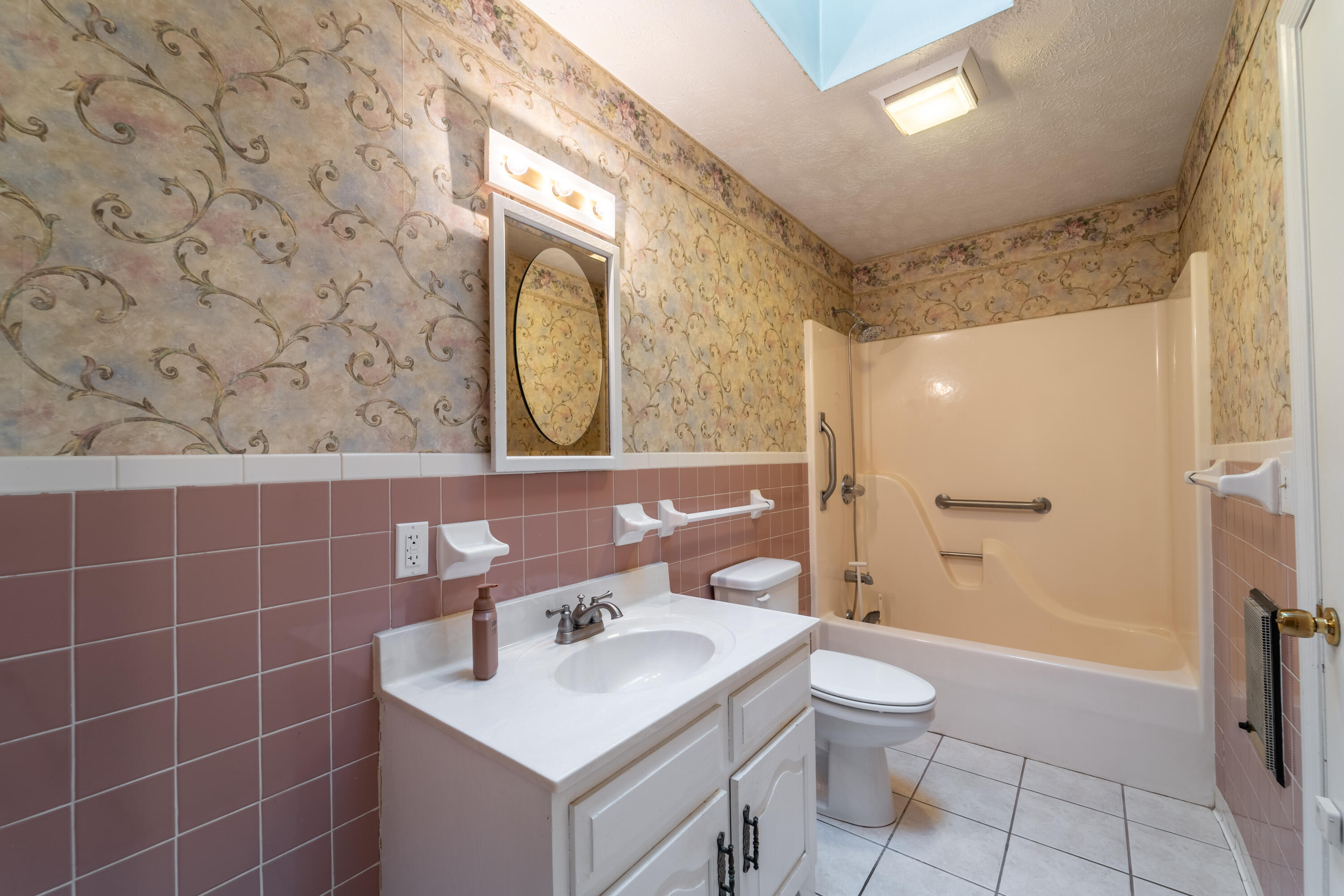 158 College Hill Road Property Photo 12