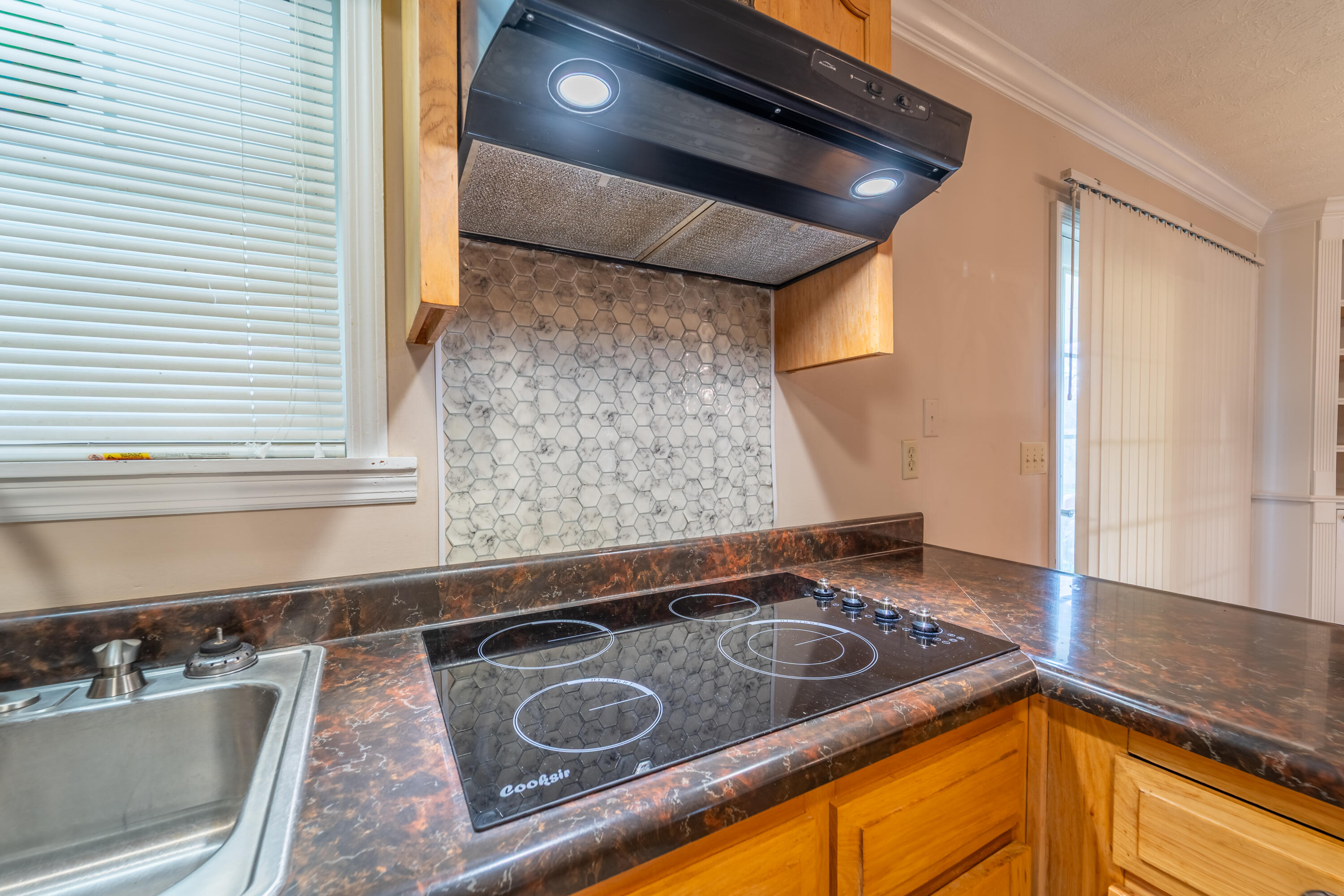 158 College Hill Road Property Photo 24