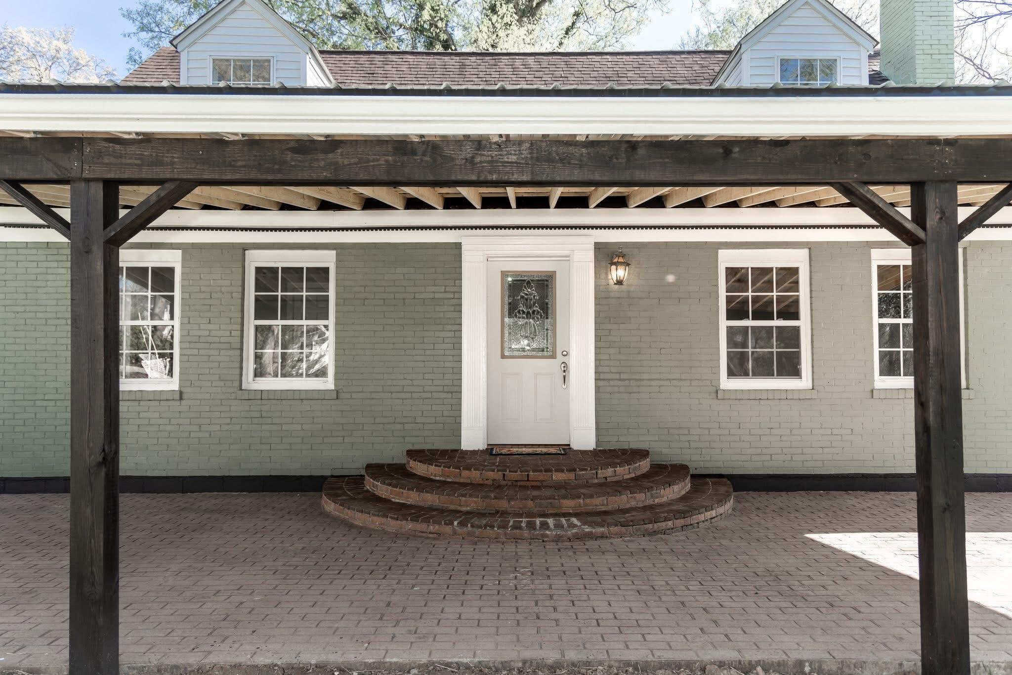 102 First Street Property Photo 8