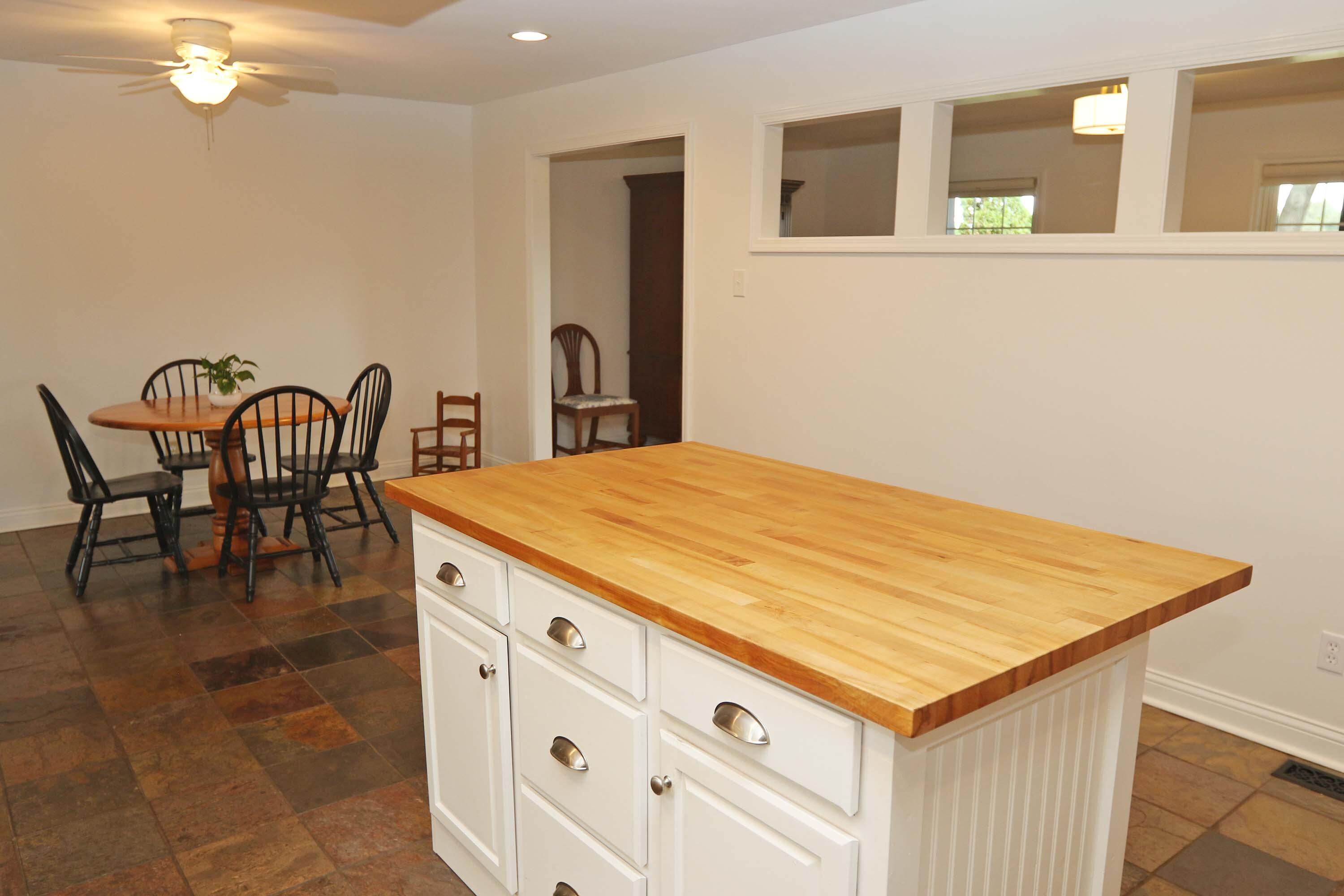 2827 Huntertown Road Property Photo 15