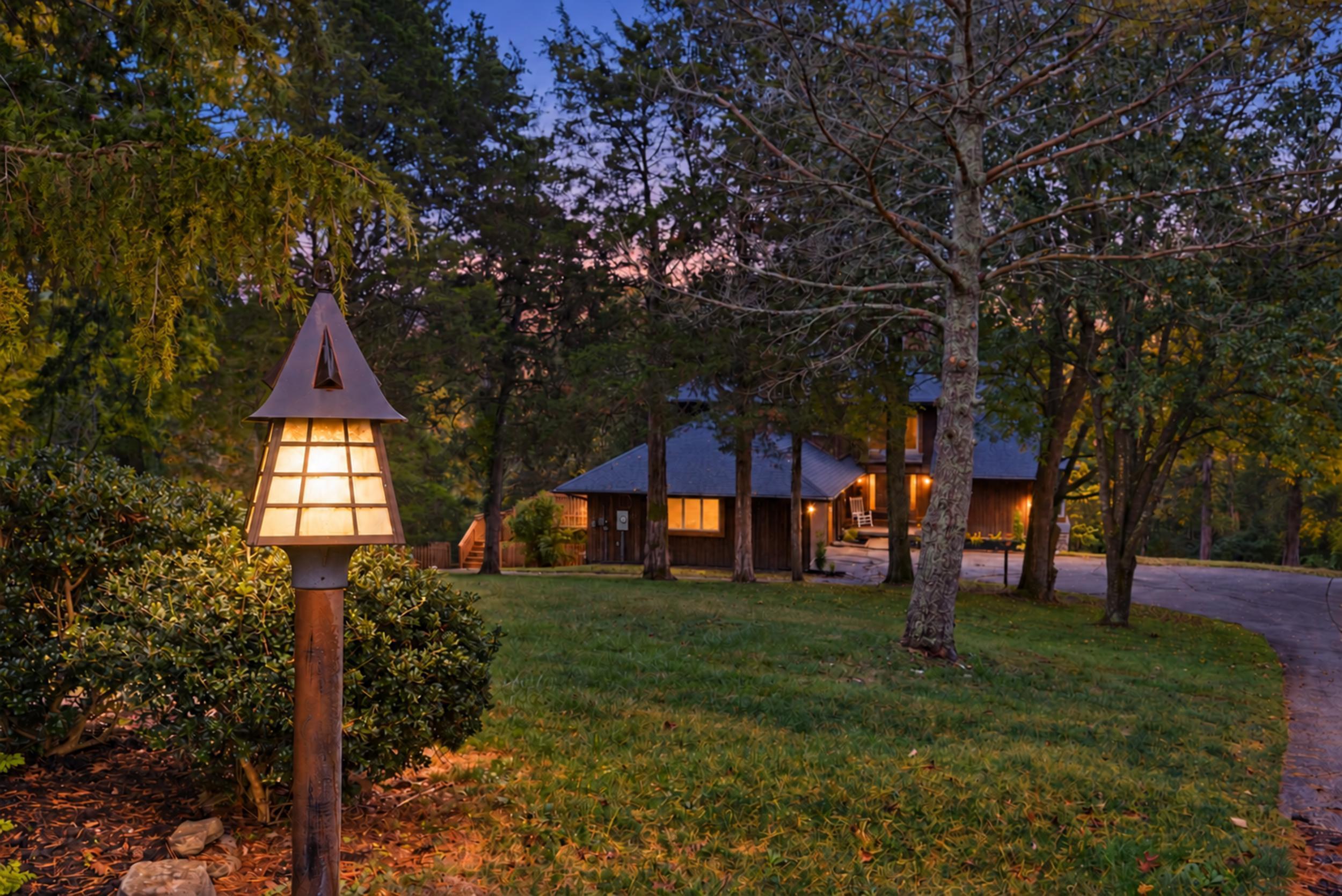 100 Fox Run Road Property Photo 4