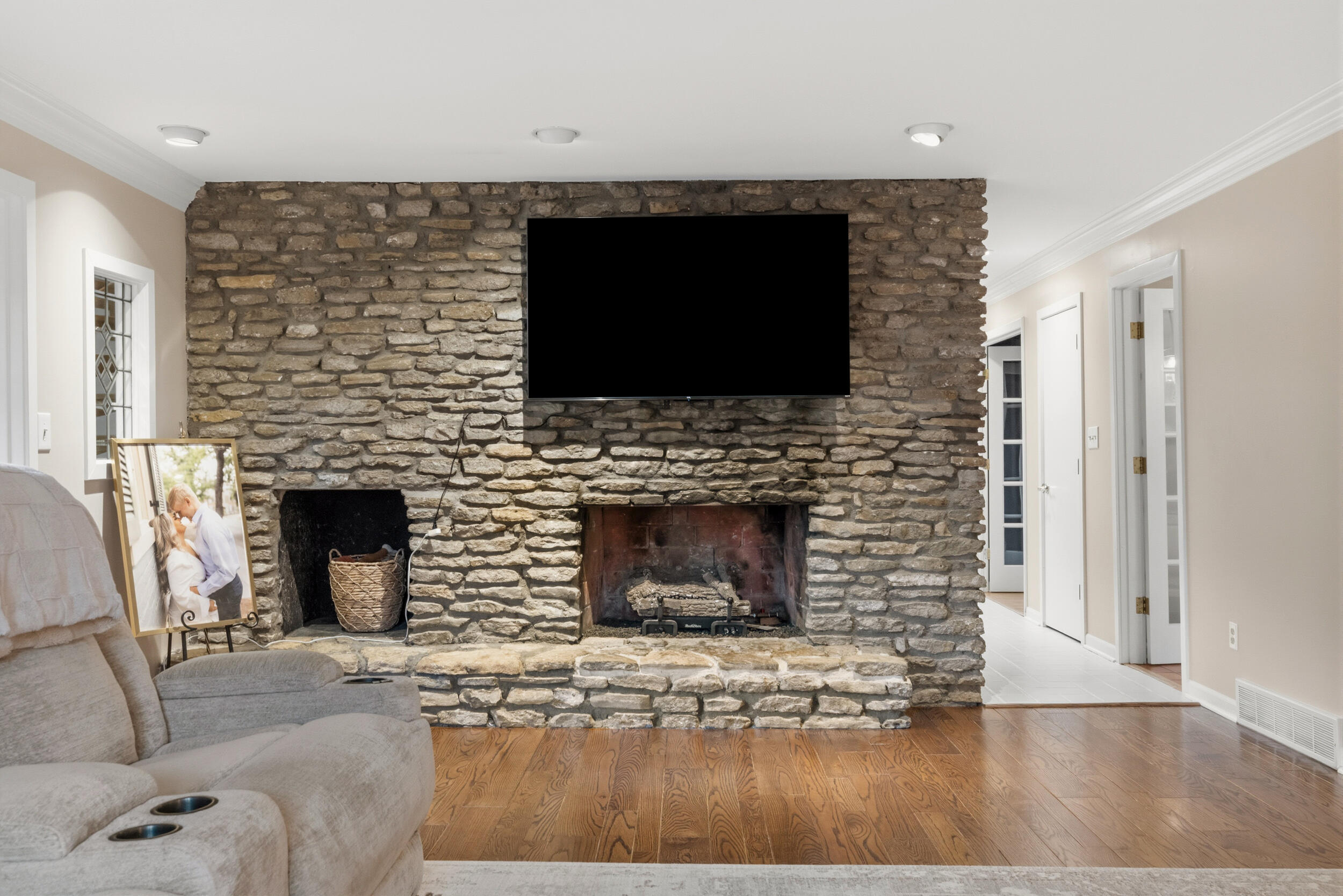 100 Fox Run Road Property Photo 13