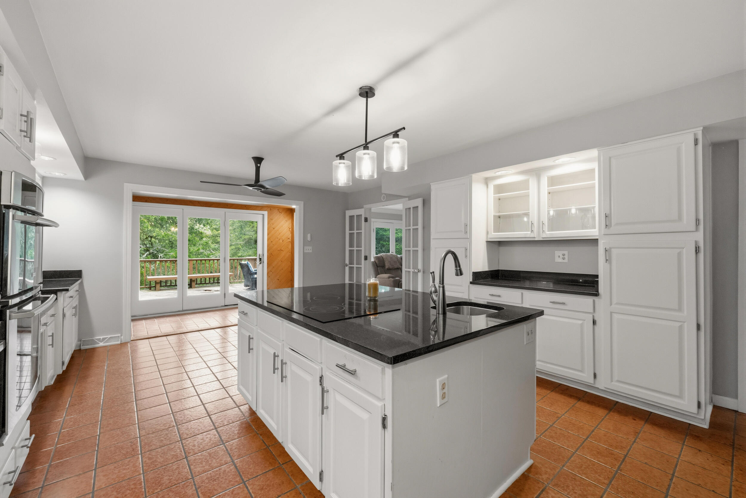 100 Fox Run Road Property Photo 19
