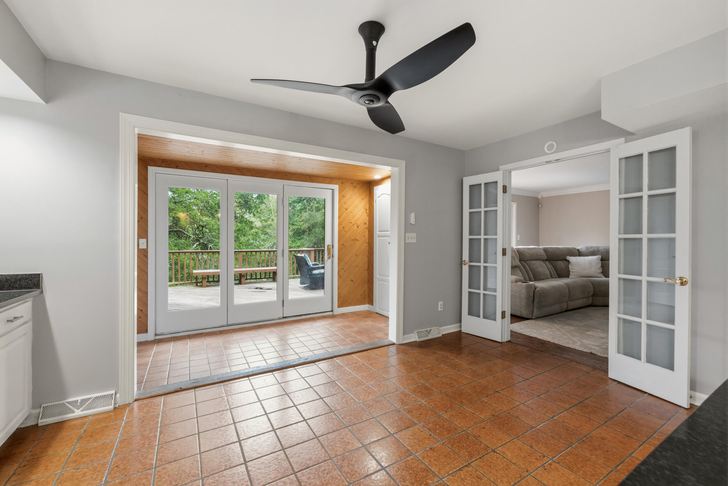 100 Fox Run Road Property Photo 20