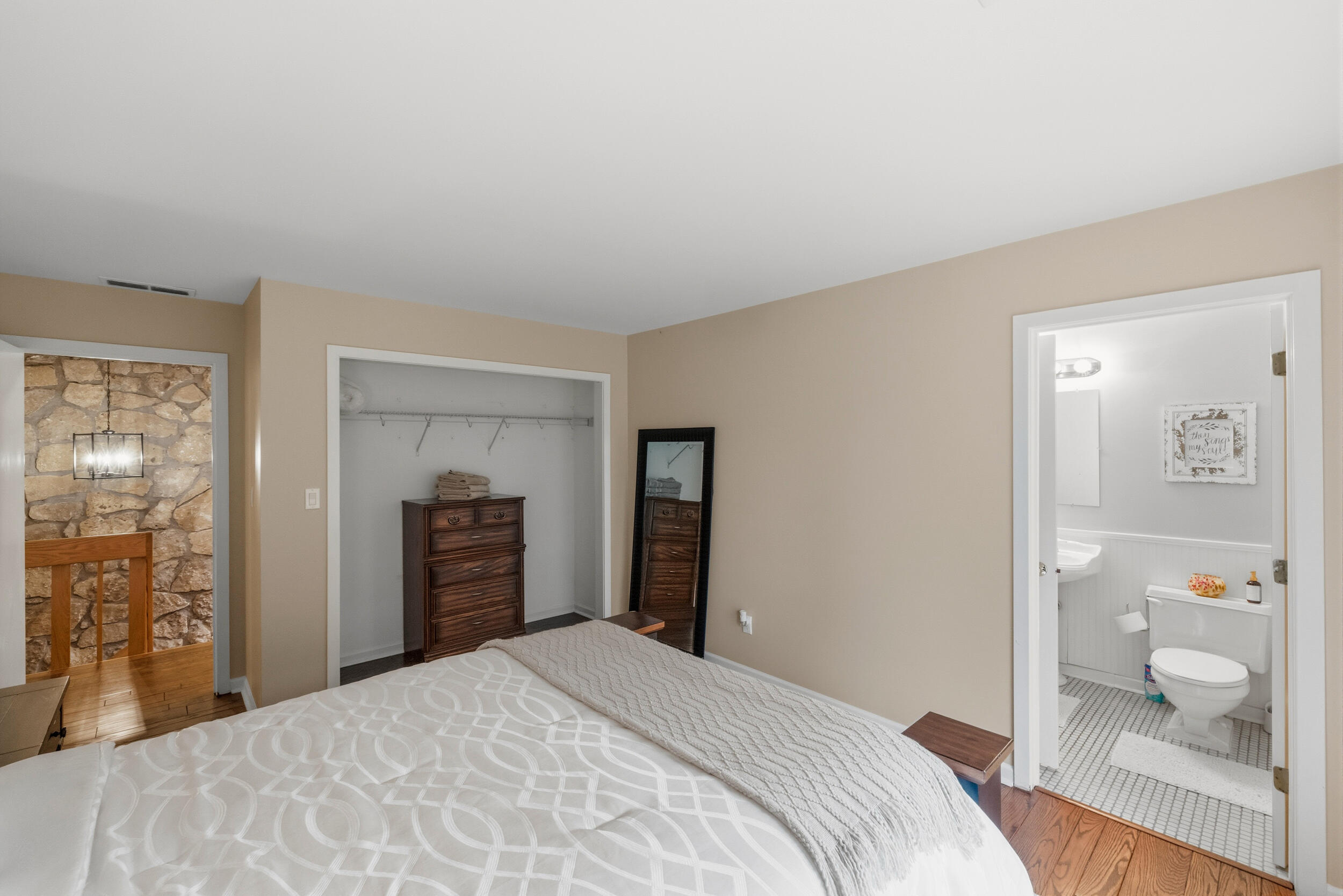 100 Fox Run Road Property Photo 38