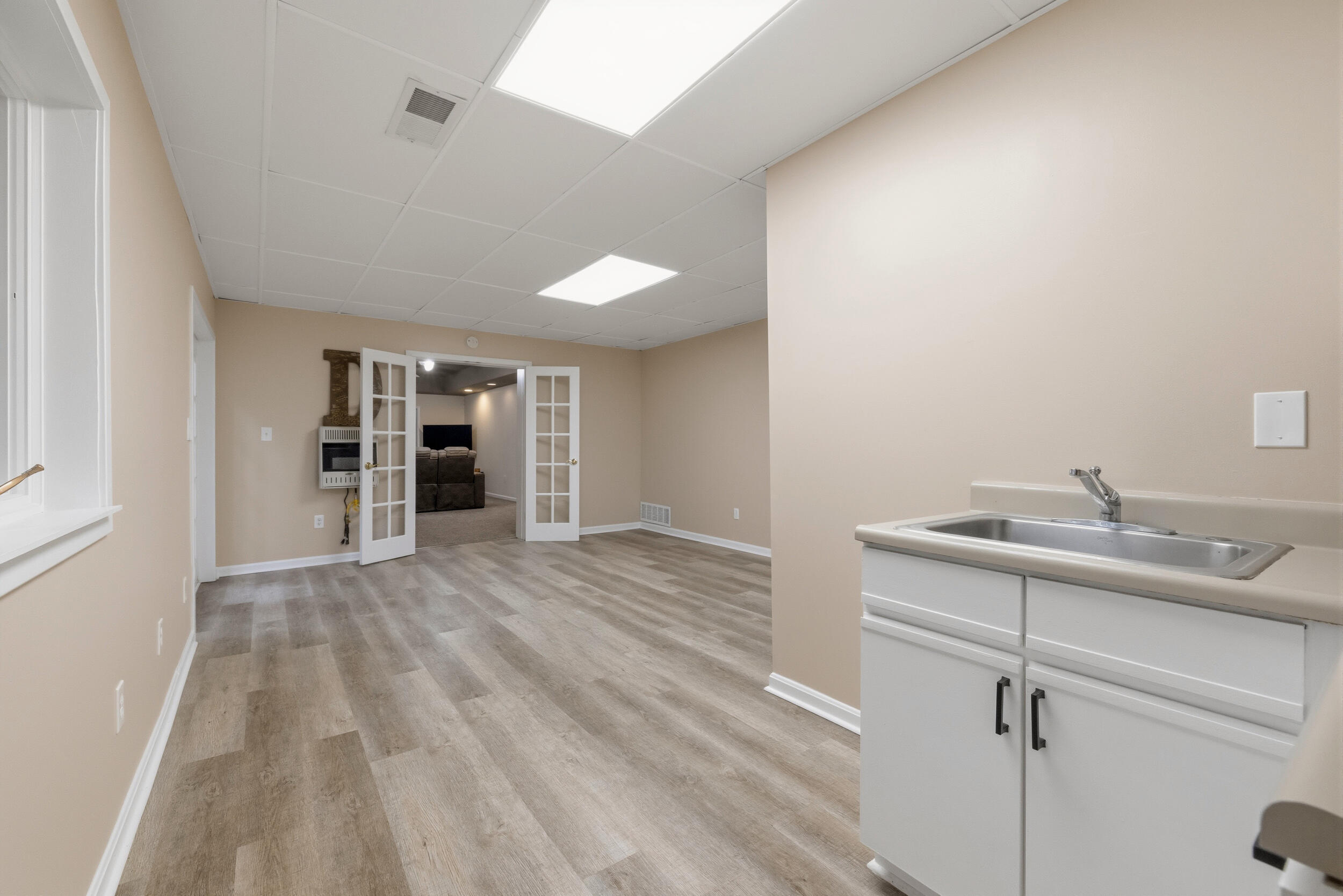 100 Fox Run Road Property Photo 46