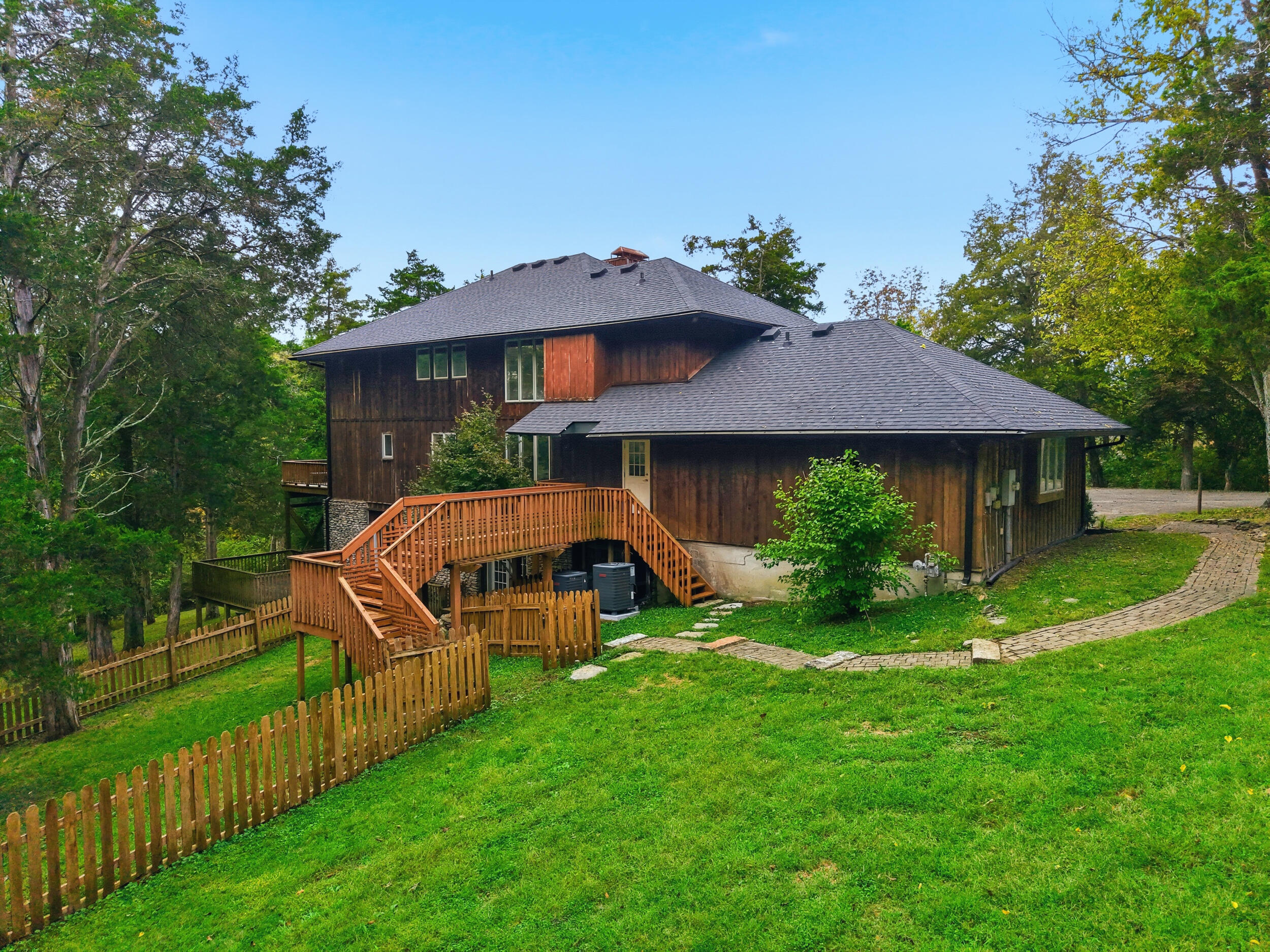 100 Fox Run Road Property Photo 64