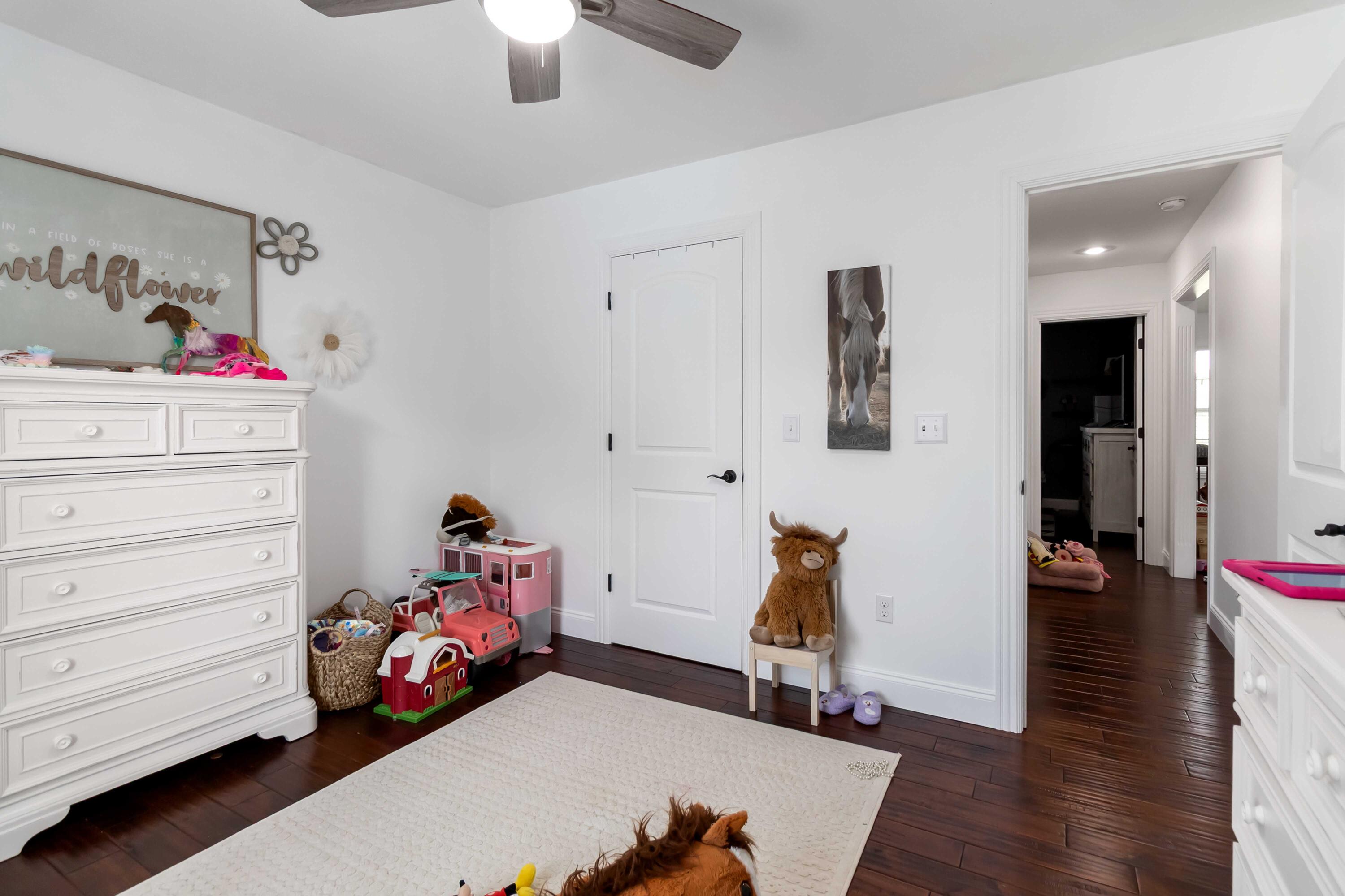465 Newell Road Property Photo 31