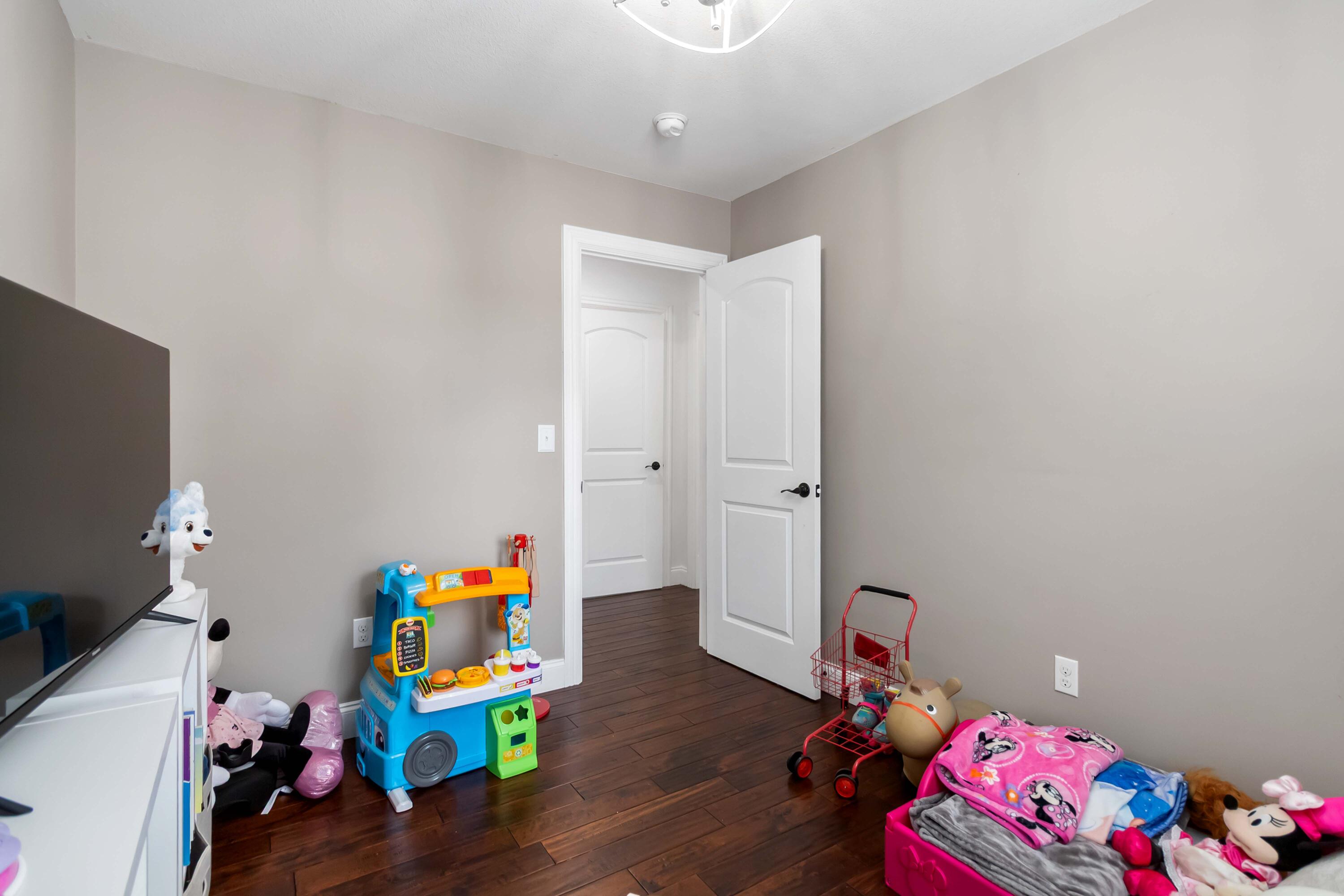 465 Newell Road Property Photo 33