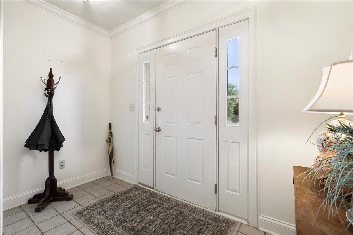 719 Camino Drive Property Photo 4