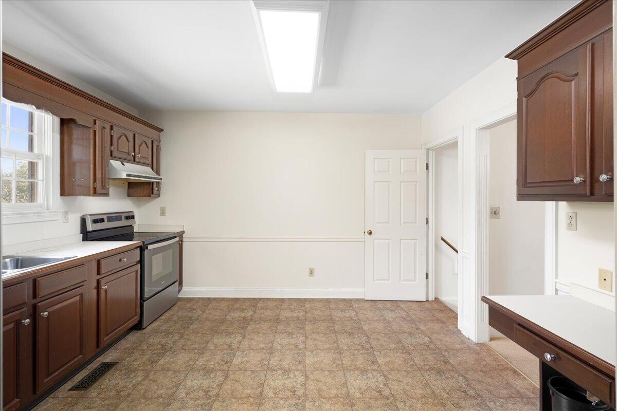 719 Camino Drive Property Photo 9