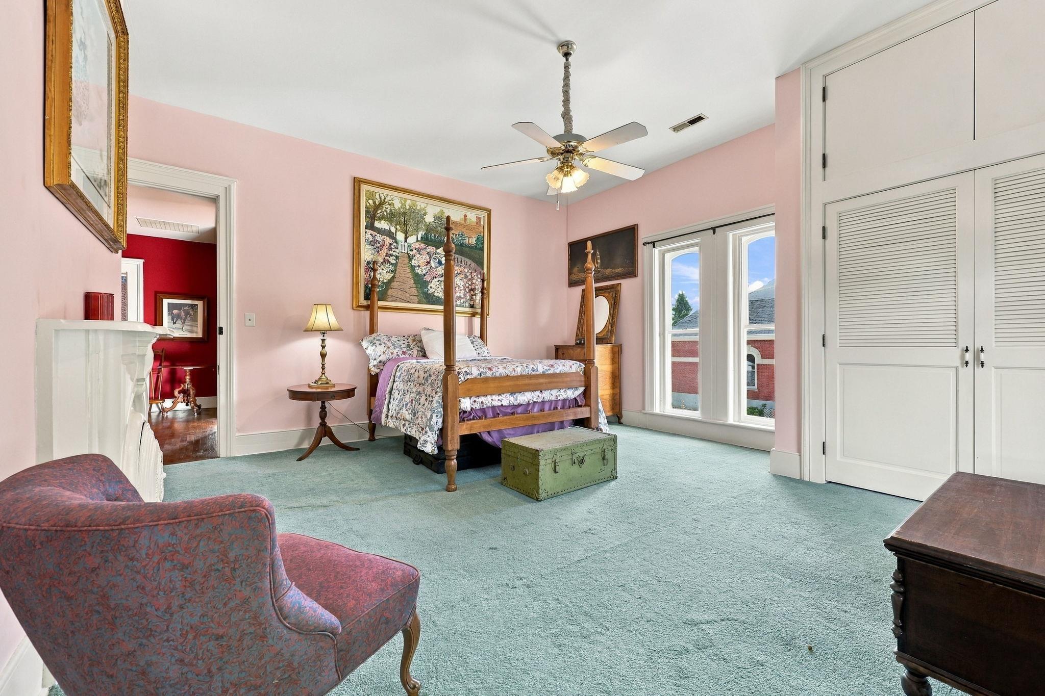 128 E Bruen Street Property Photo 36