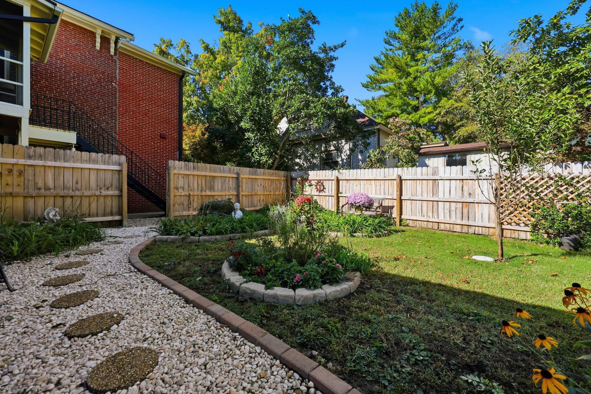 128 E Bruen Street Property Photo 52