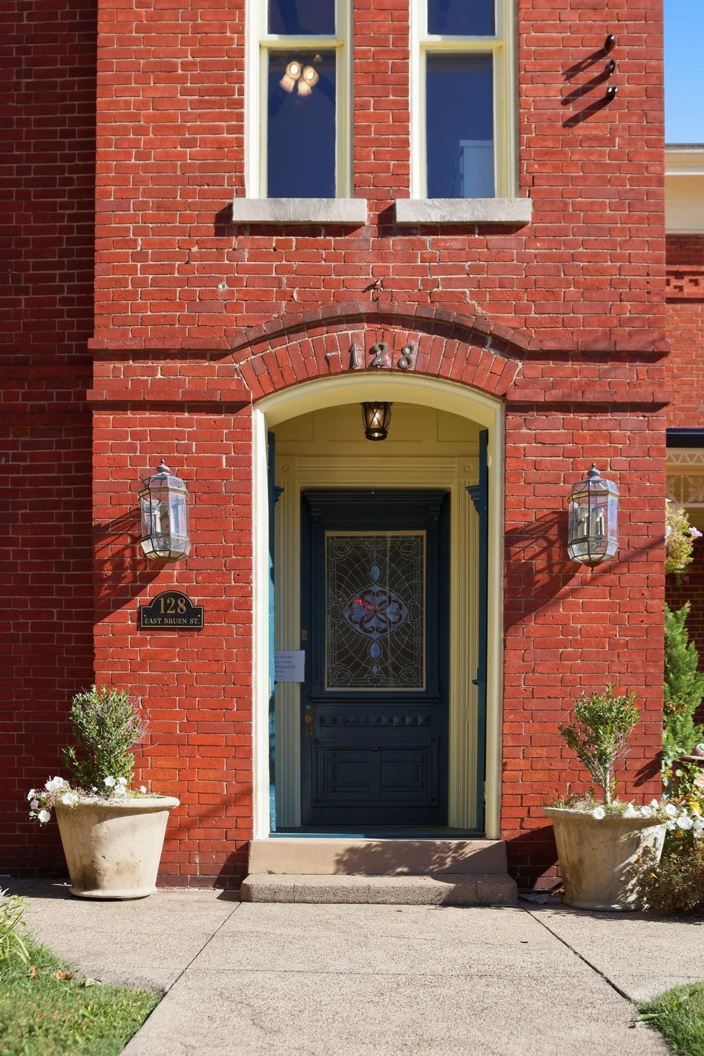 128 E Bruen Street Property Photo 63