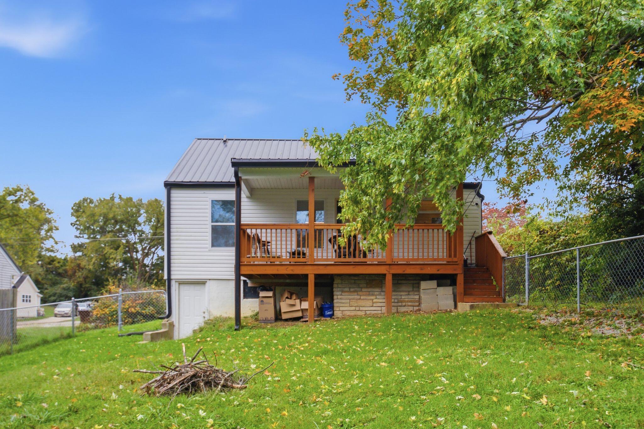 104 Lowell Avenue Property Photo 33