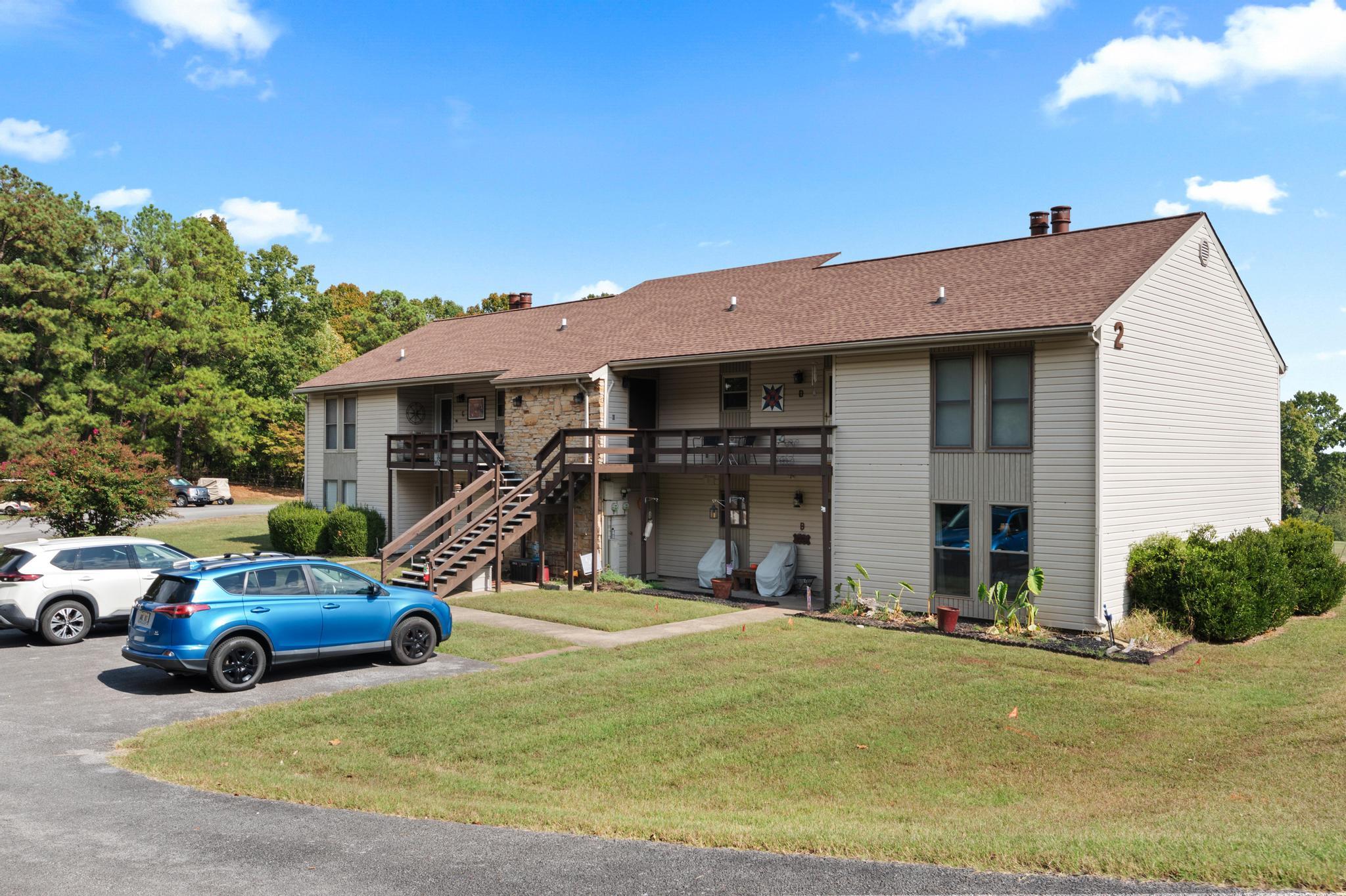 328 Champion Hills Road 2b Property Photo 1