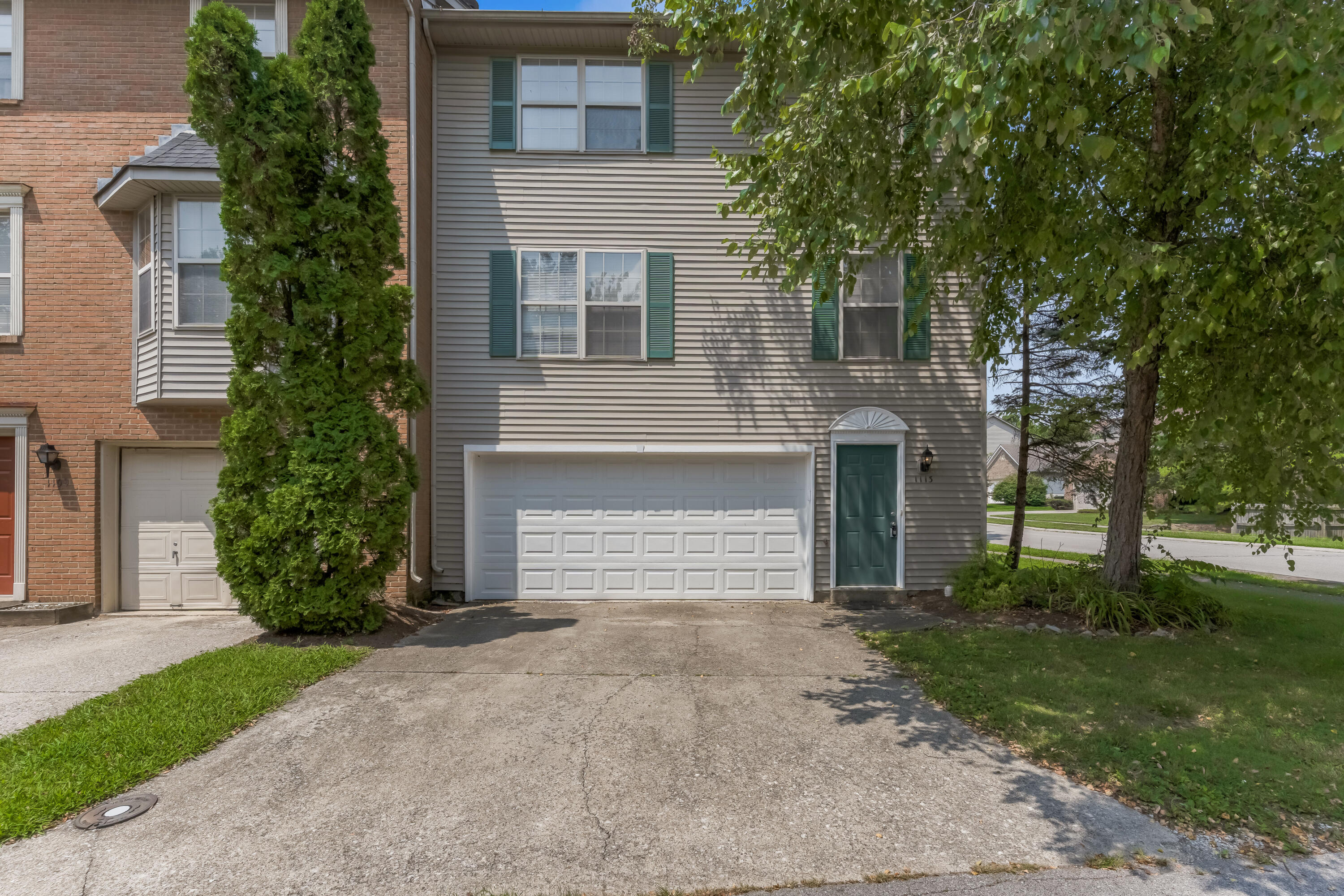 1113 Ashford Lane Property Photo 1