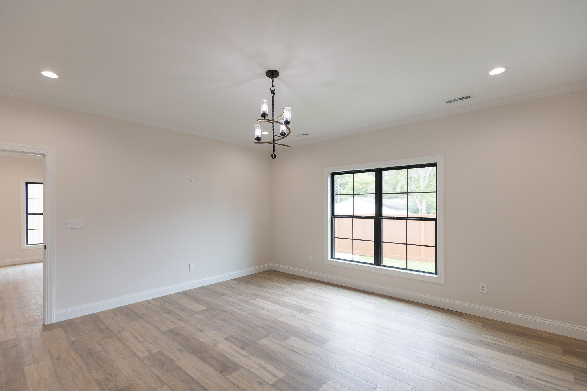 914 Violet Court Property Photo 15