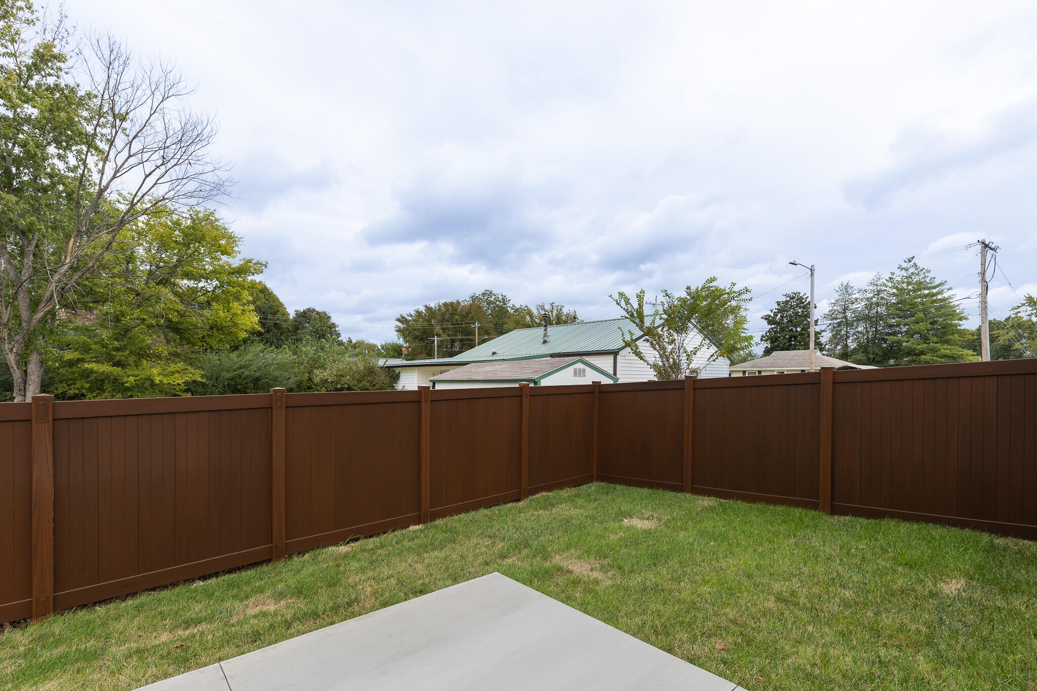 914 Violet Court Property Photo 27