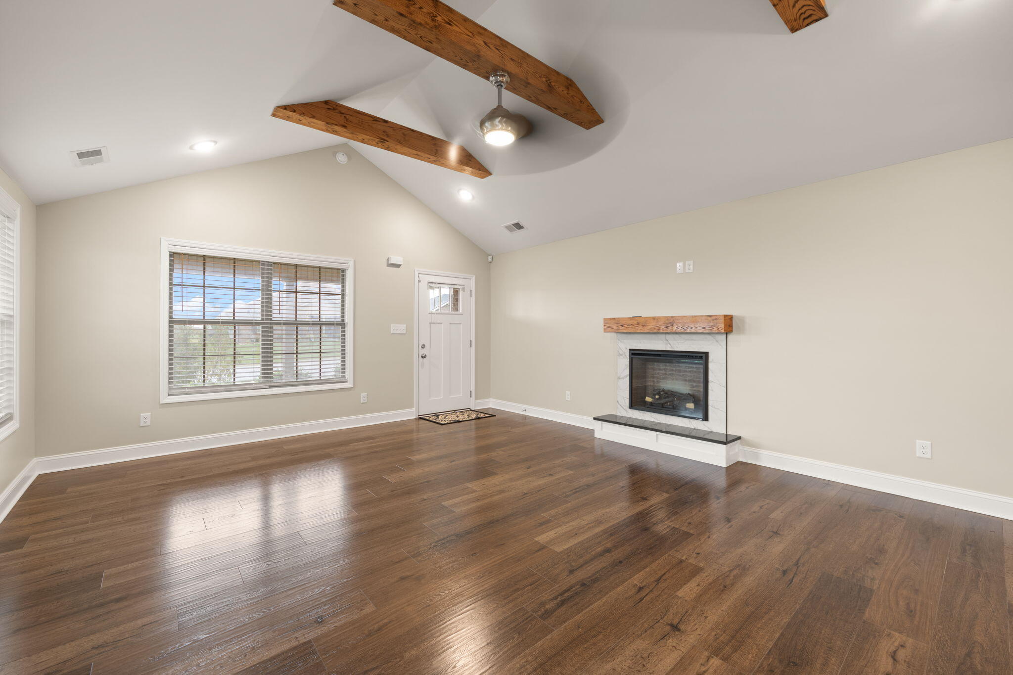 263 Windward Way Property Photo 8