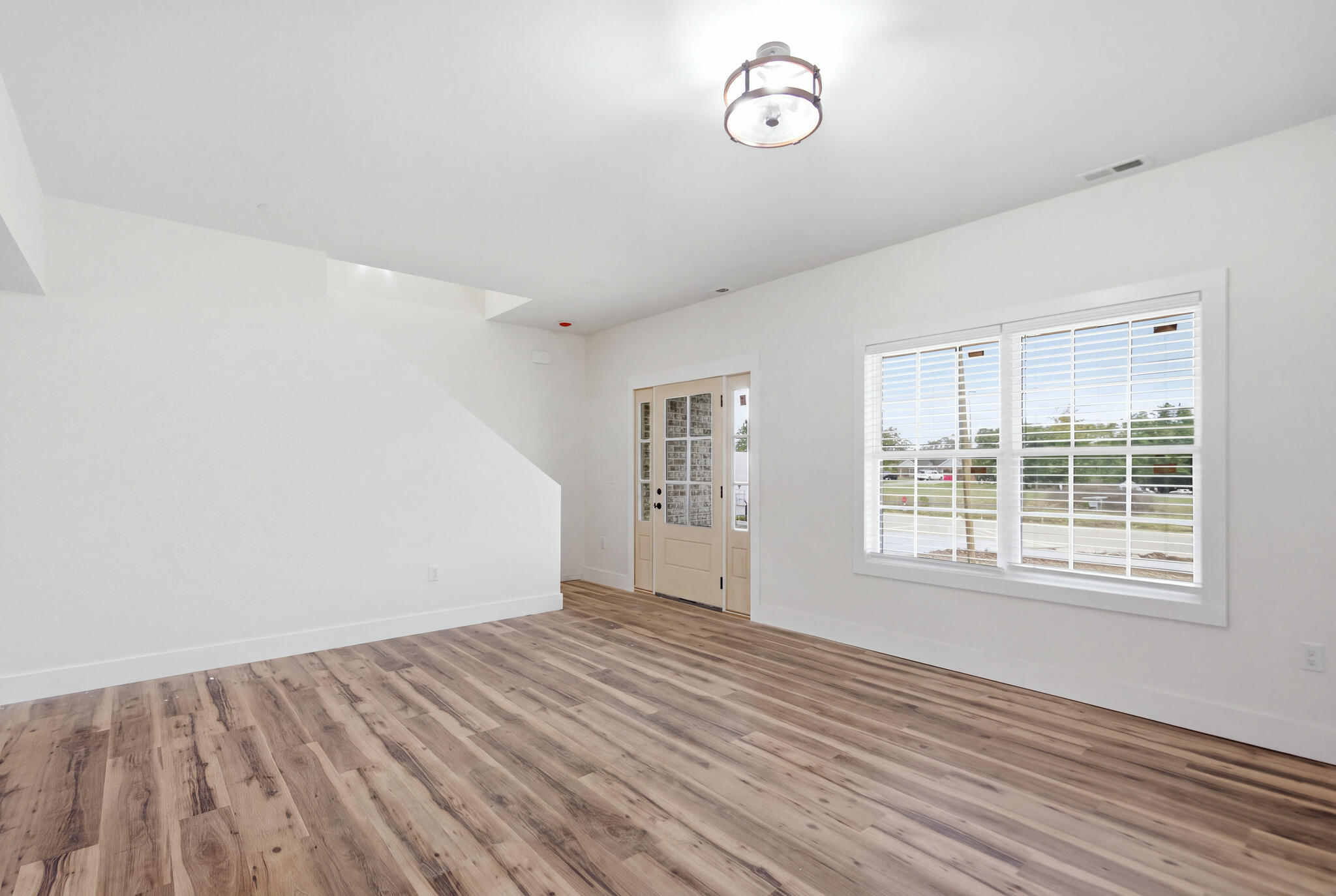 613 Comanche Drive 613 Property Photo 7