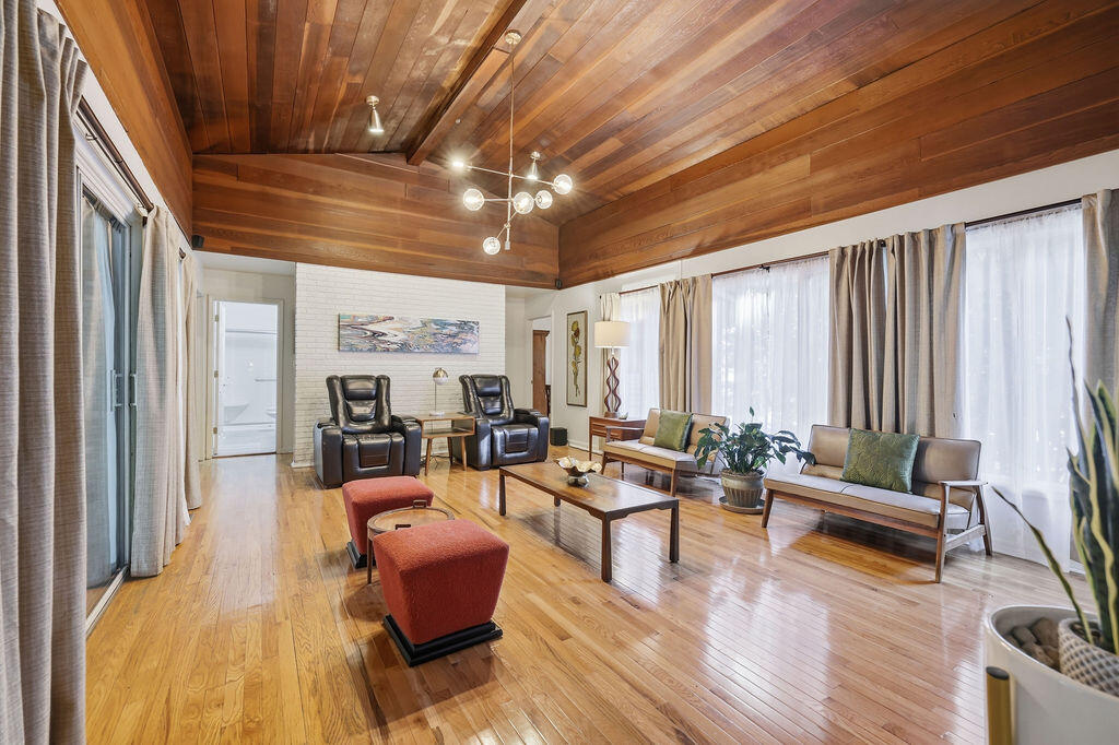 141 Park Road Property Photo 6