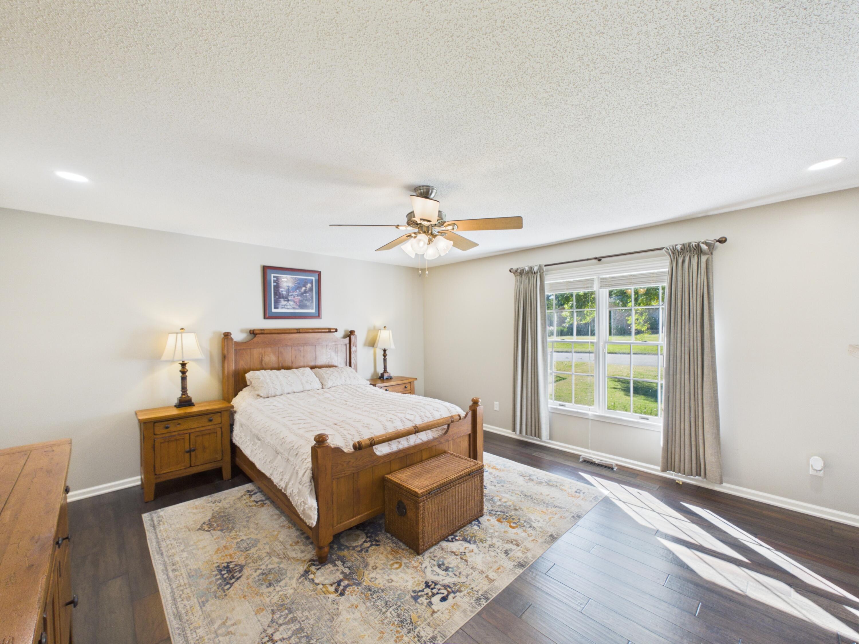 1551 Canterbury Drive Property Photo 14