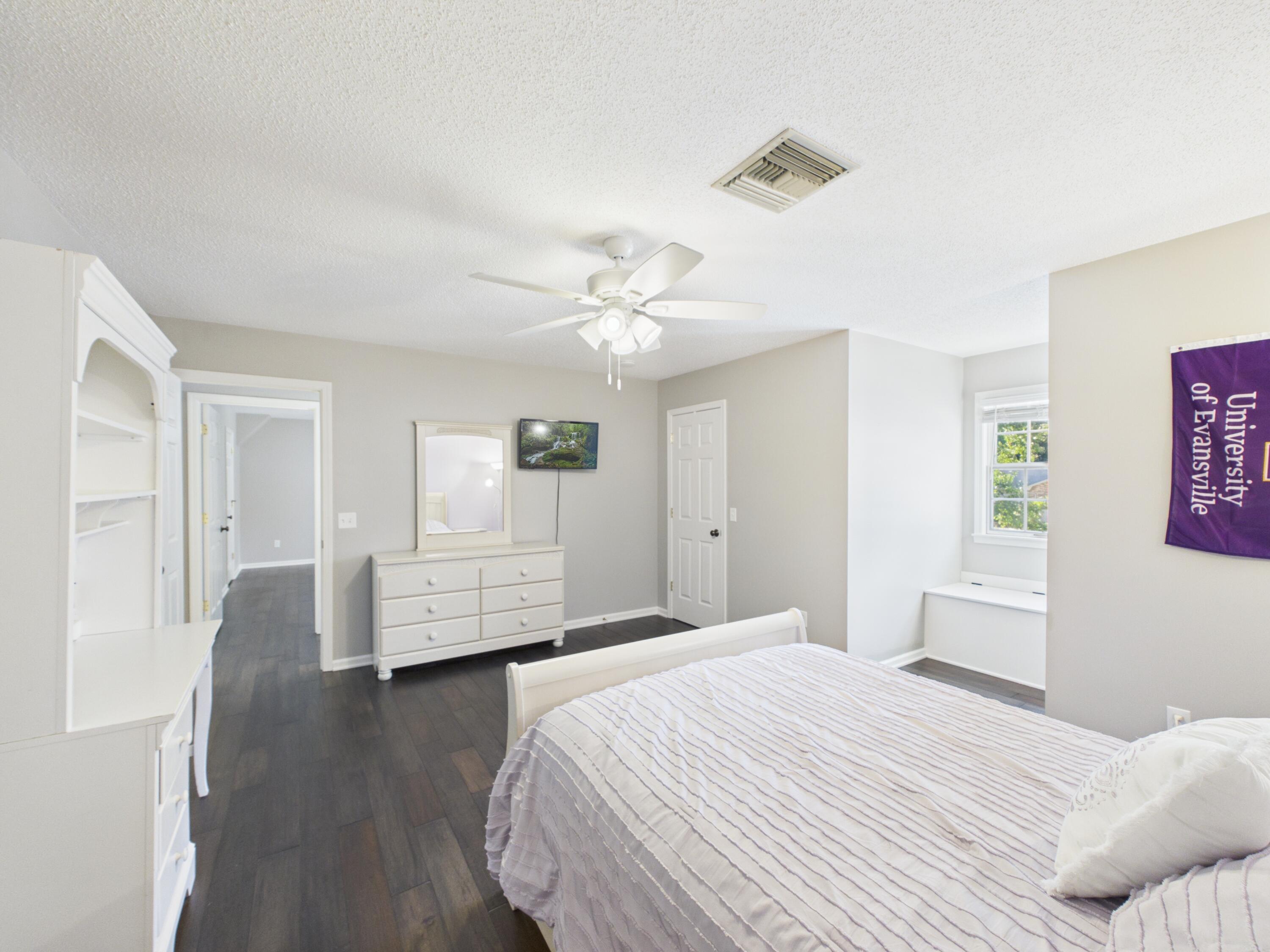 1551 Canterbury Drive Property Photo 43