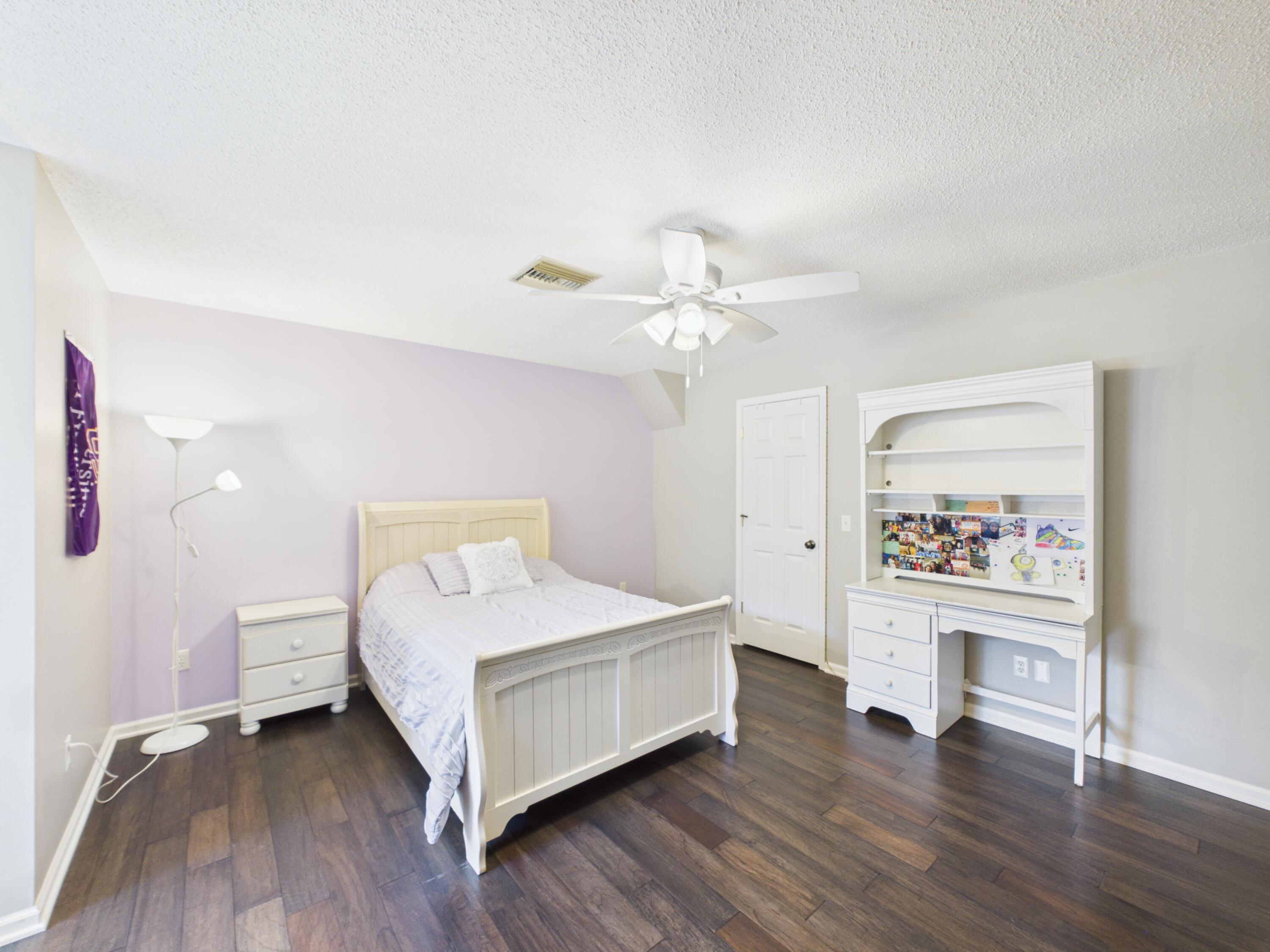 1551 Canterbury Drive Property Photo 45