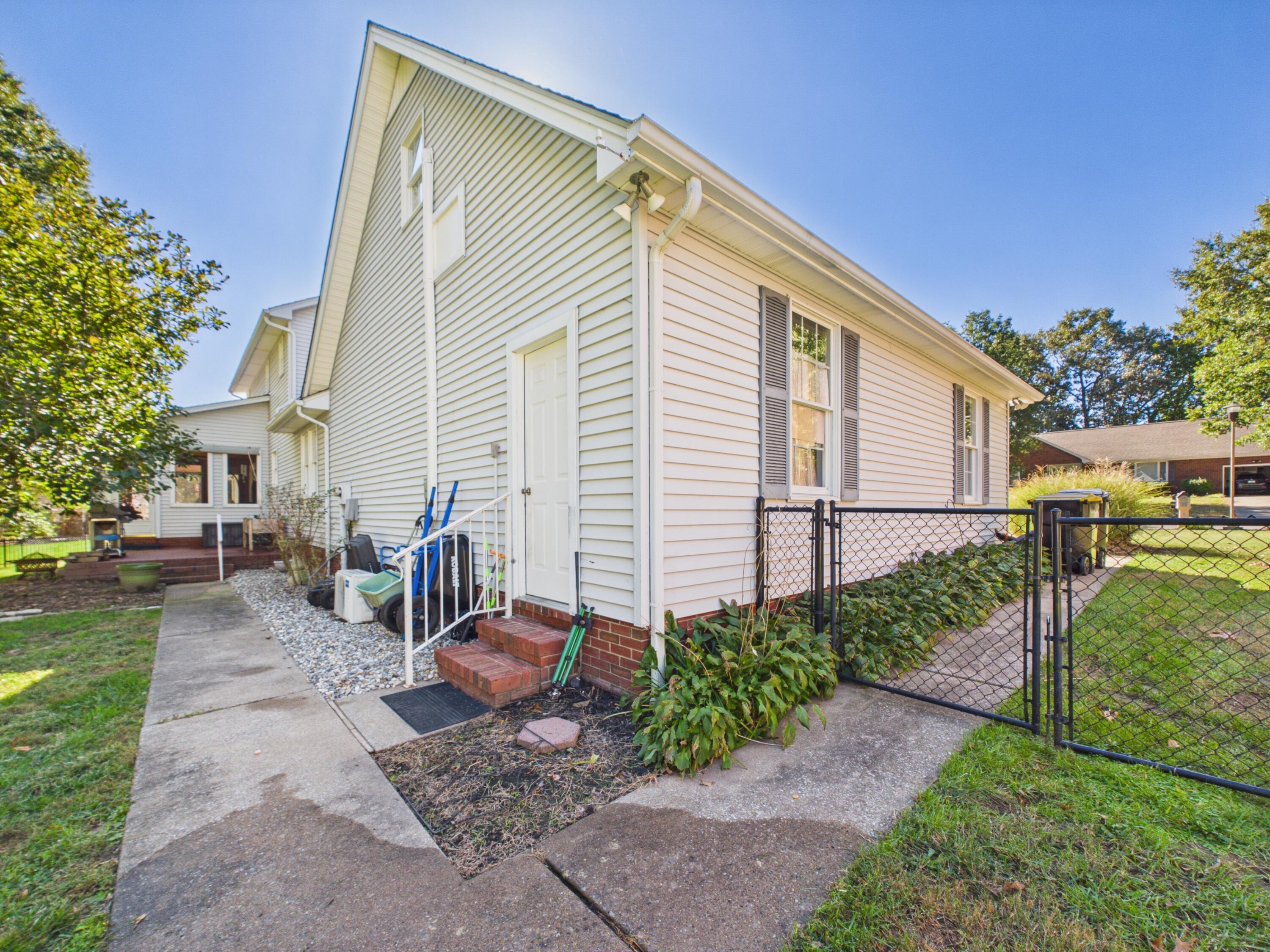 1551 Canterbury Drive Property Photo 62