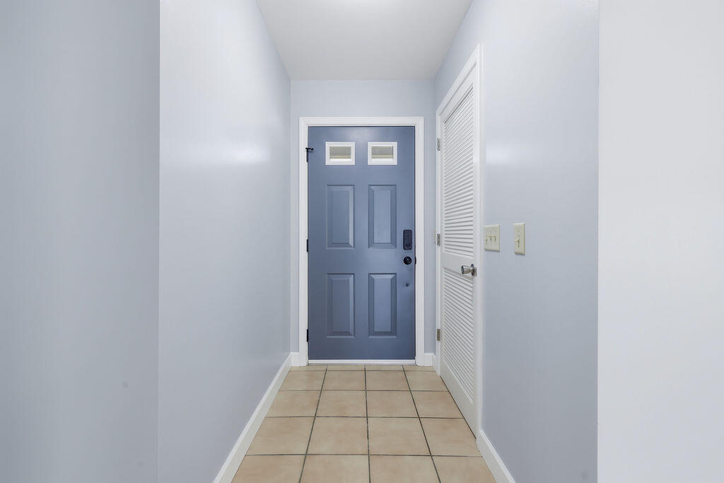 801 Guthrie Drive Property Photo 3