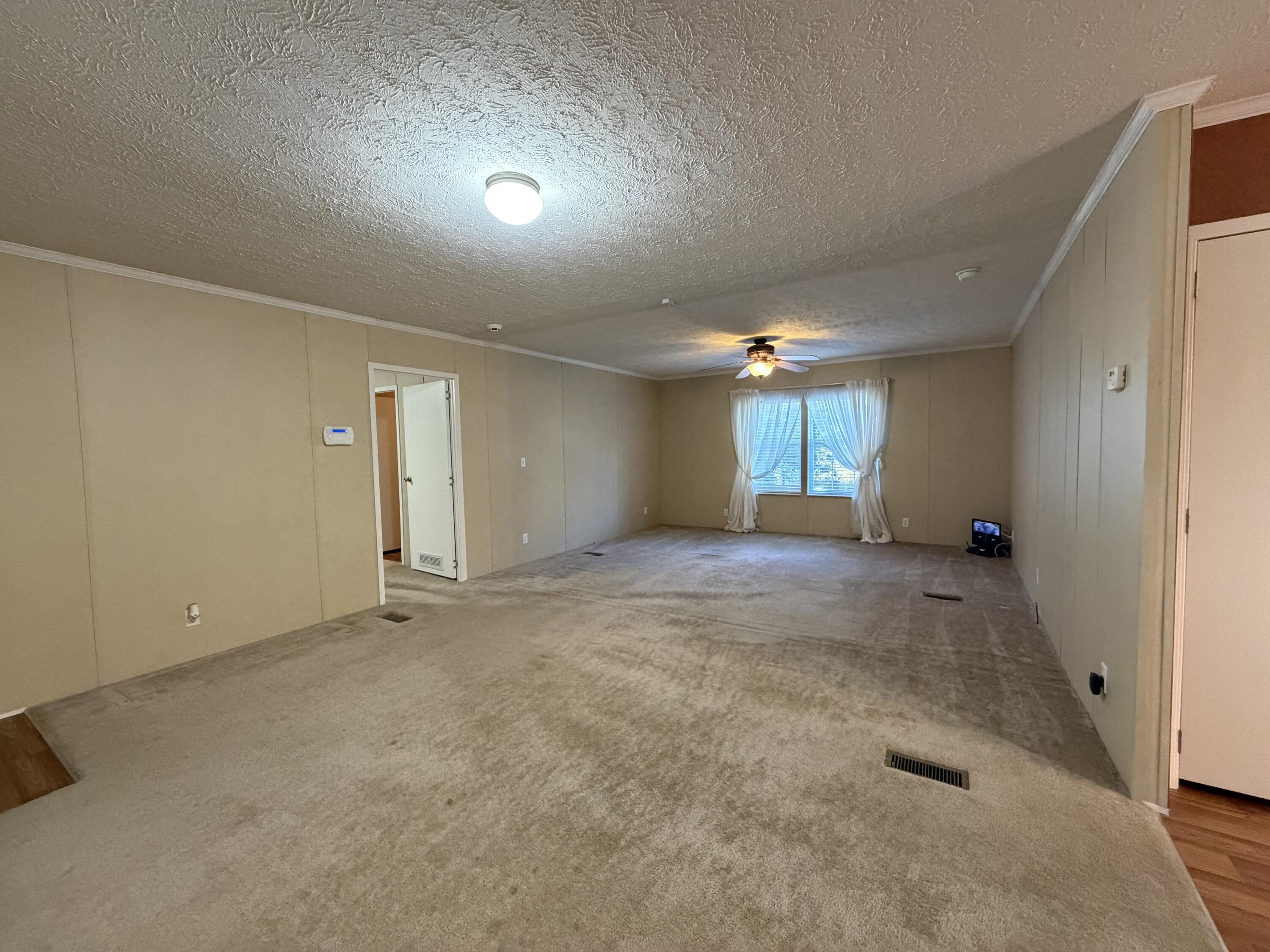1759 N Highway 413 Property Photo 8