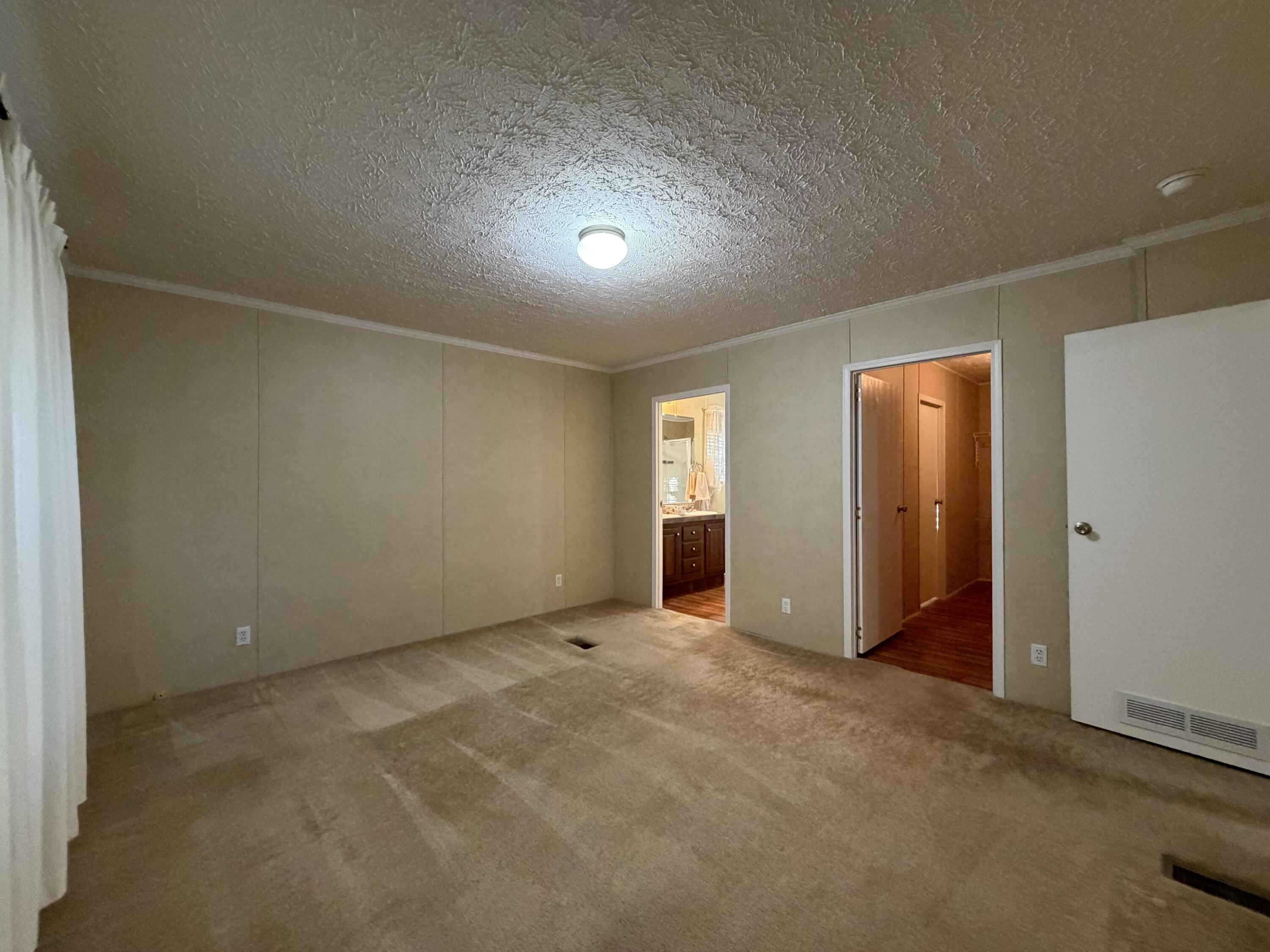 1759 N Highway 413 Property Photo 11