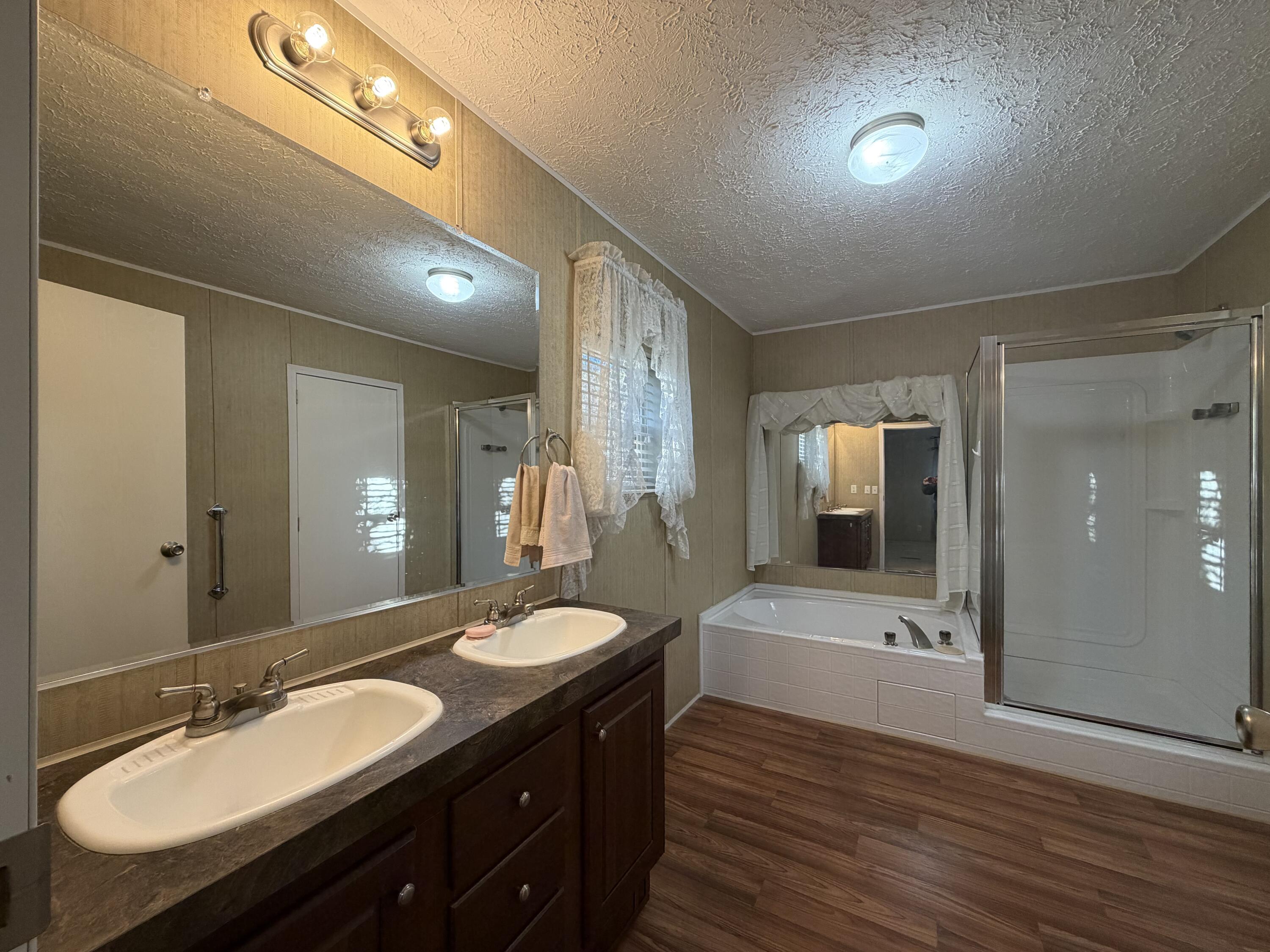 1759 N Highway 413 Property Photo 32