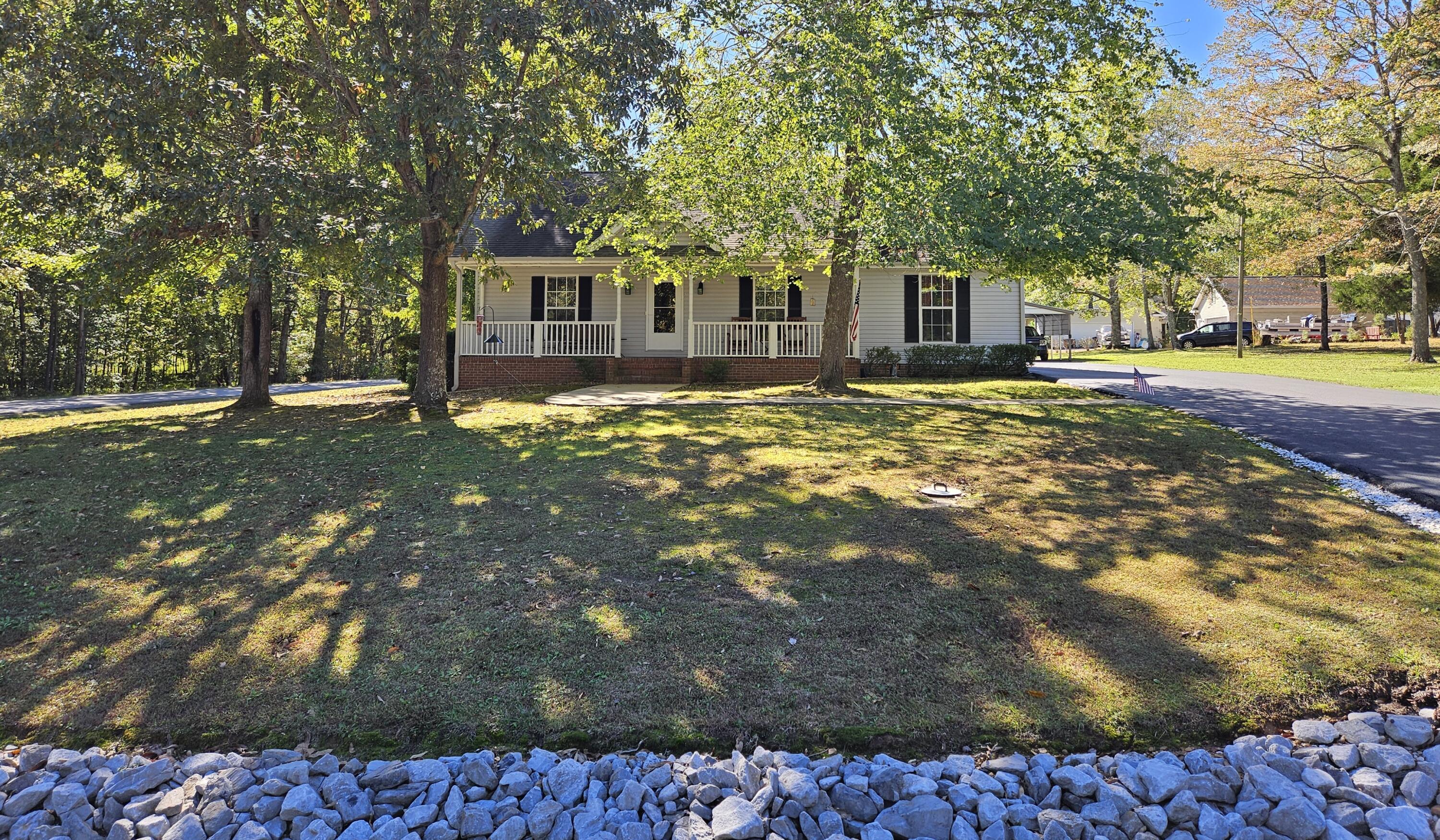 17 Sierra Lane Property Photo 2