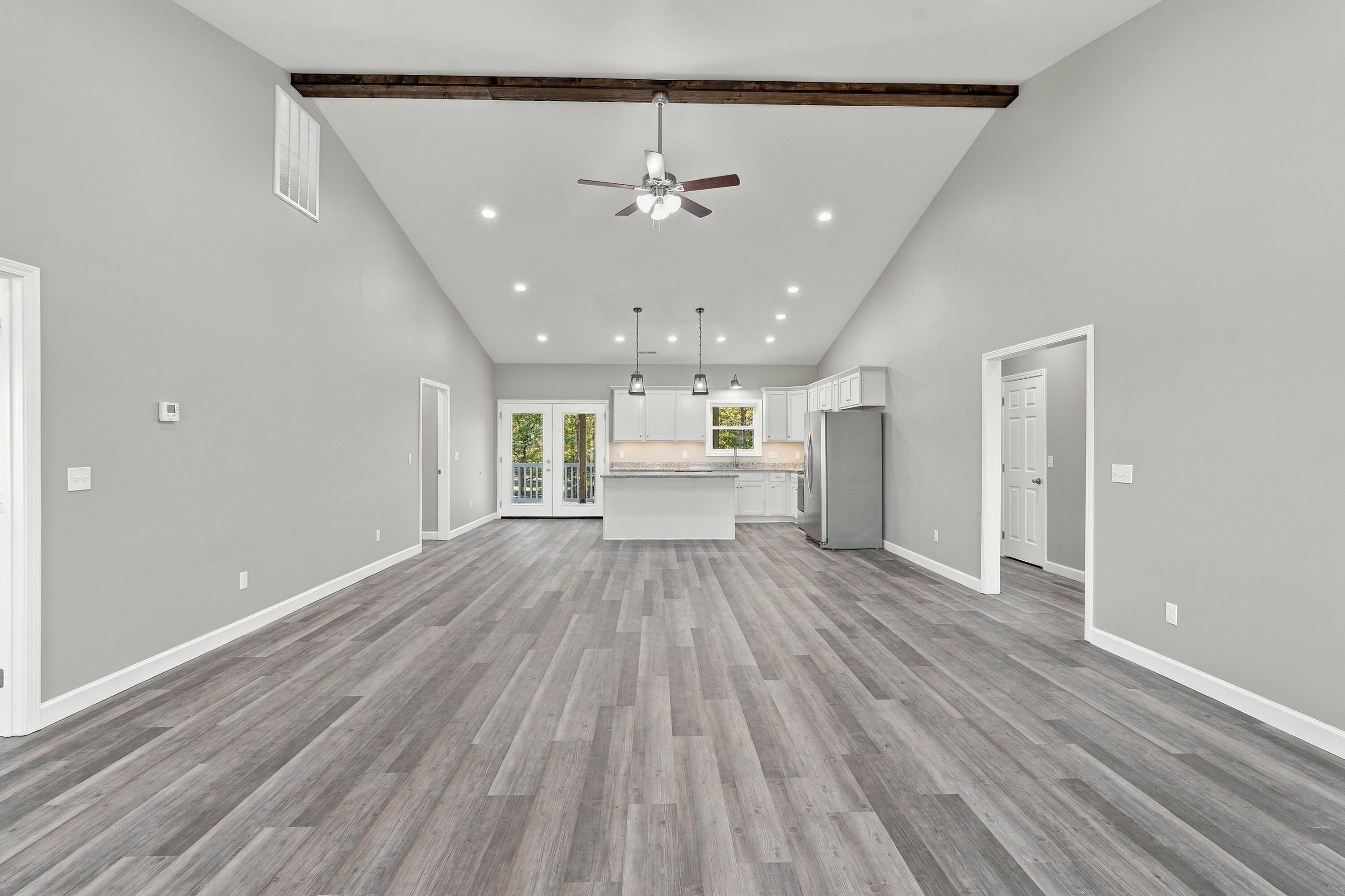 1561 Canton Road Property Photo 4