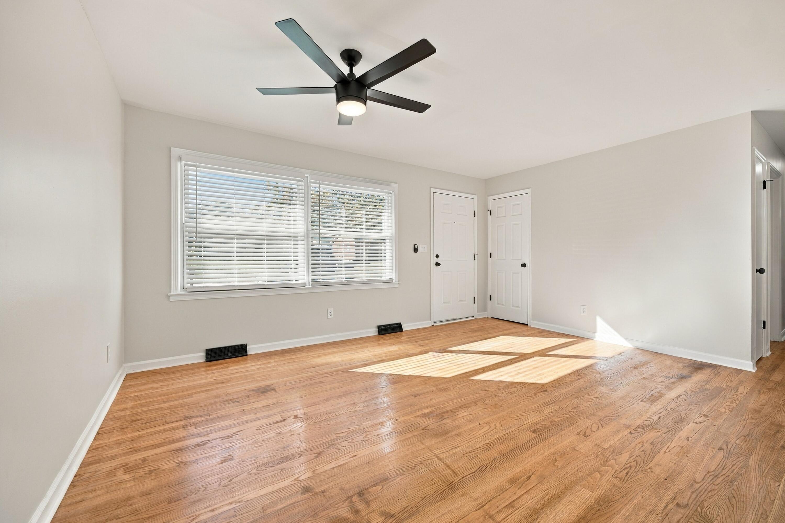 4028 Foxe Basin Road Property Photo 13