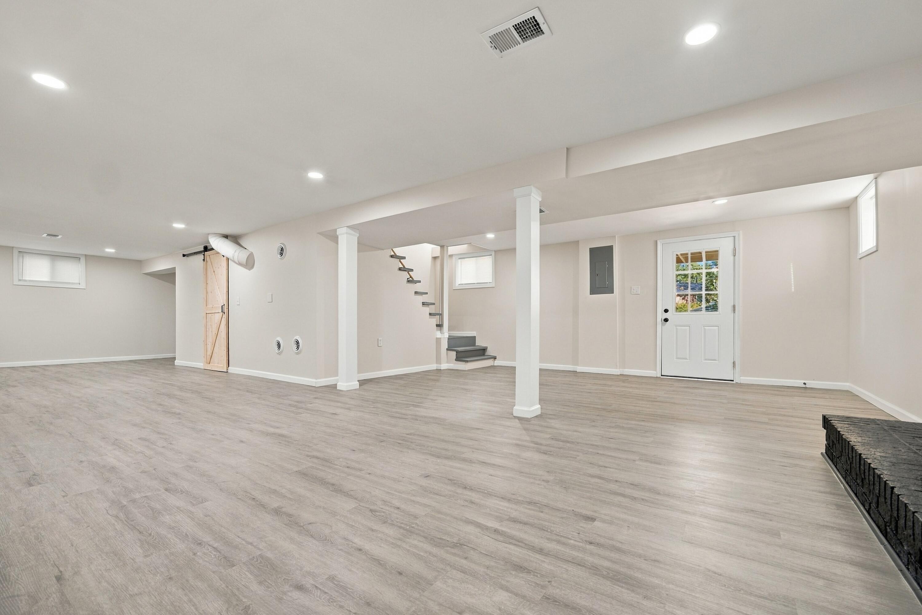 4028 Foxe Basin Road Property Photo 38