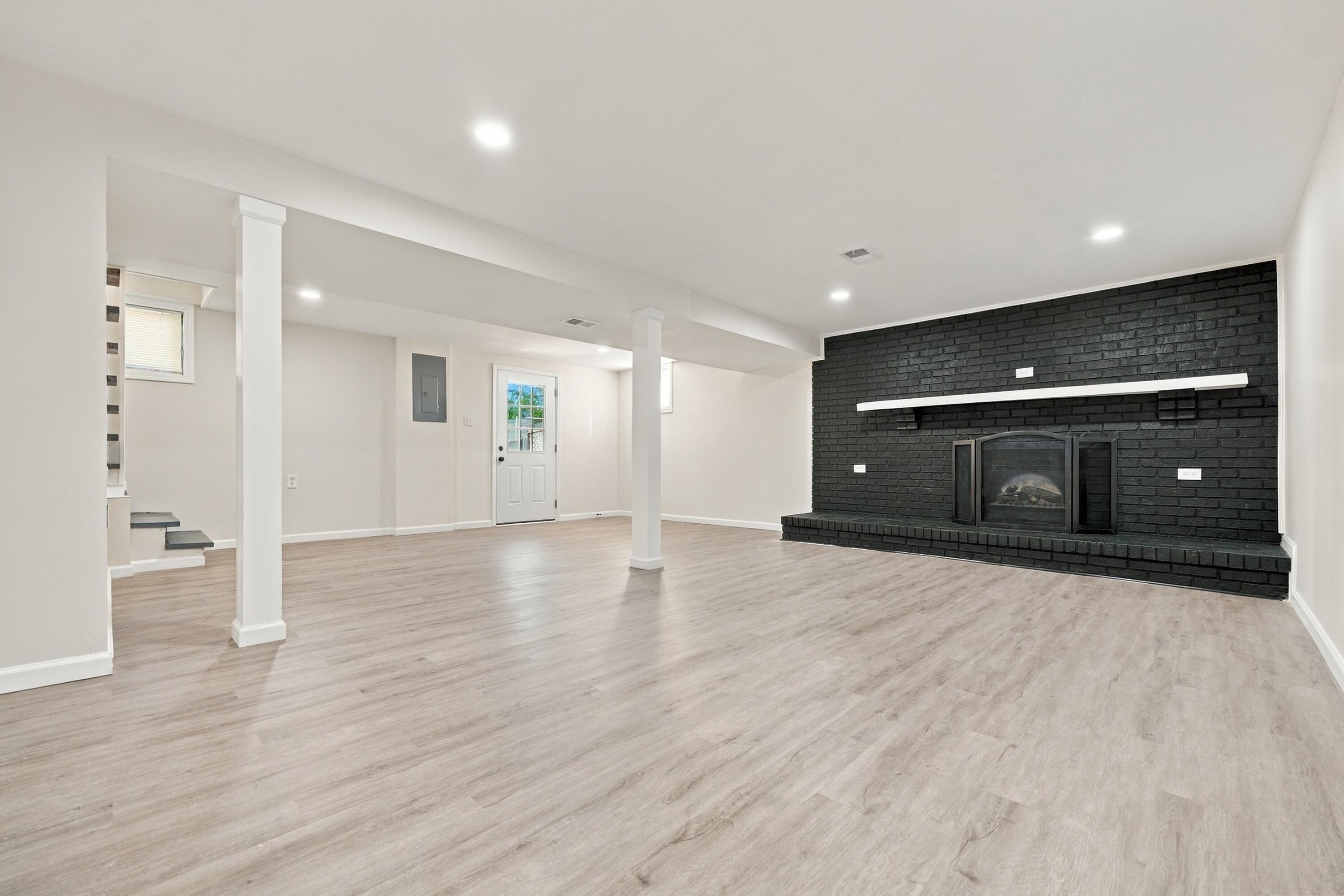 4028 Foxe Basin Road Property Photo 42