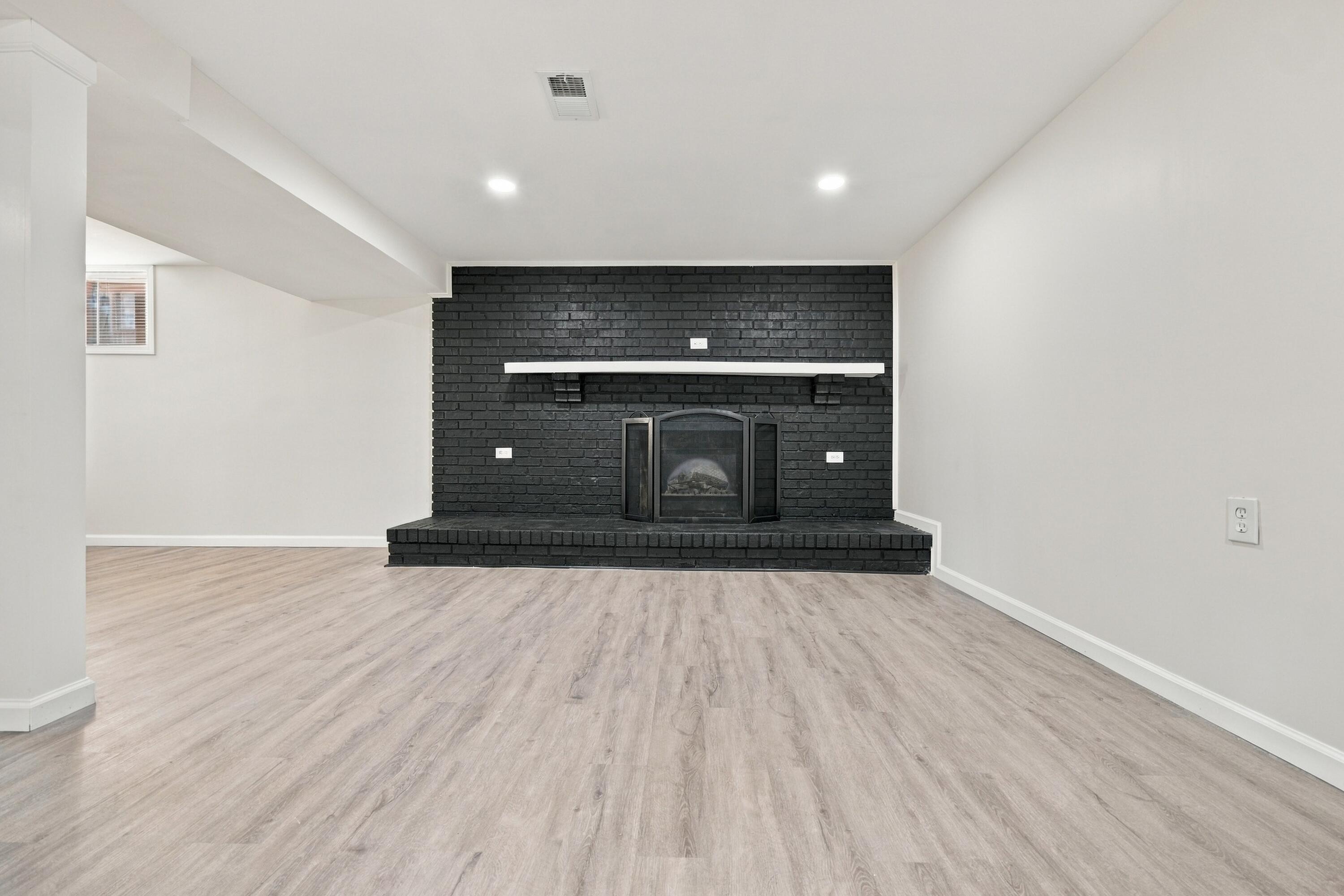 4028 Foxe Basin Road Property Photo 44