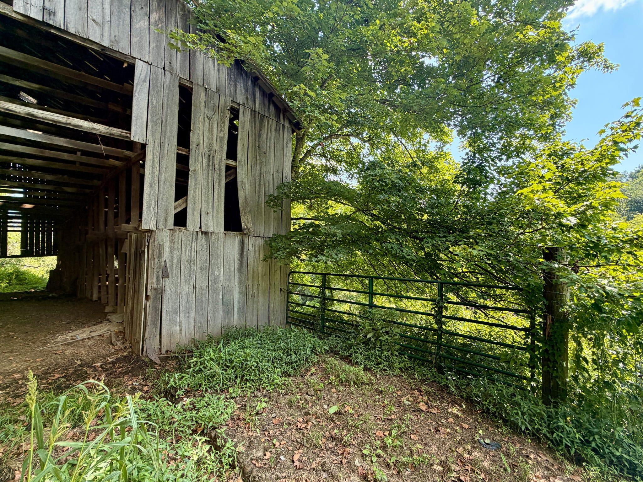2514 Kellacey Road Property Photo 16