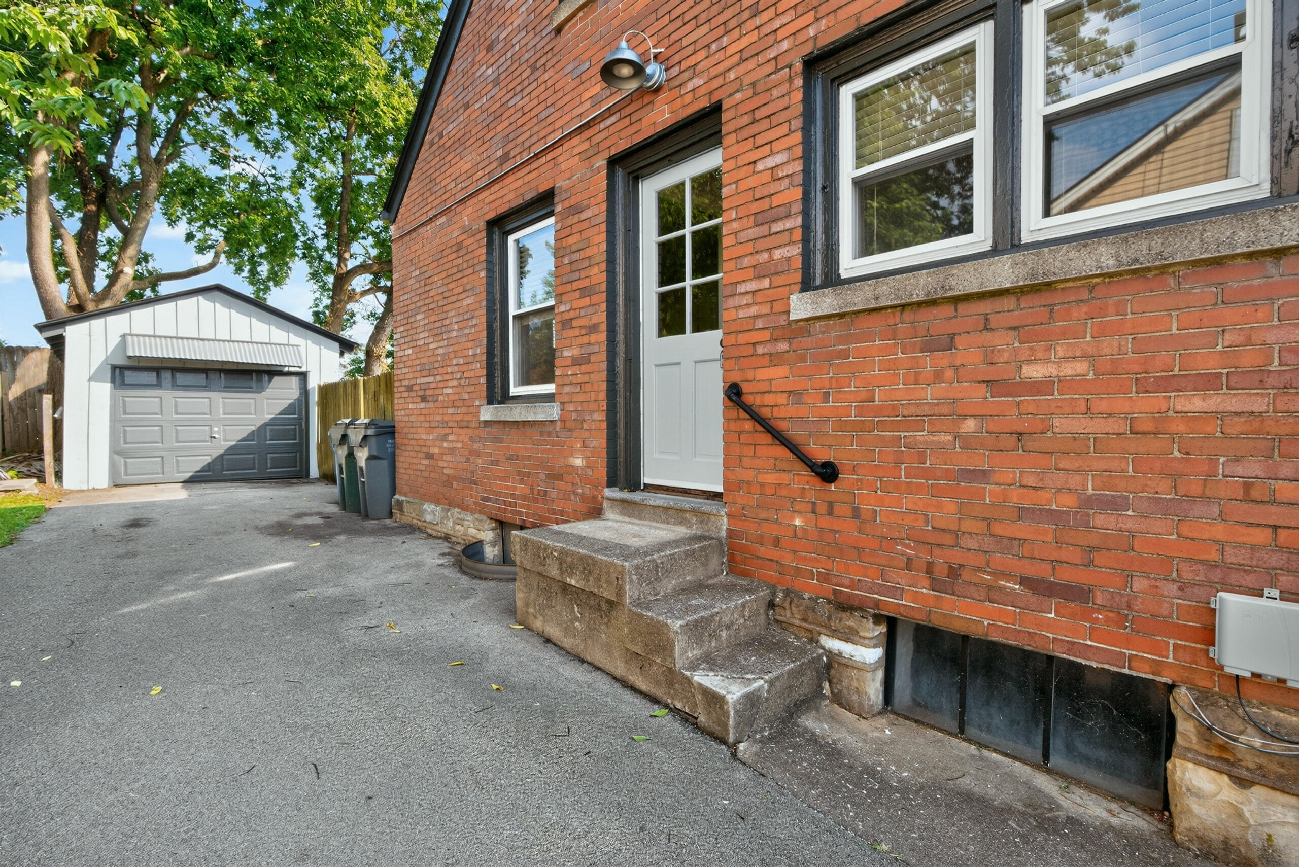 721 Headley Avenue Property Photo 32
