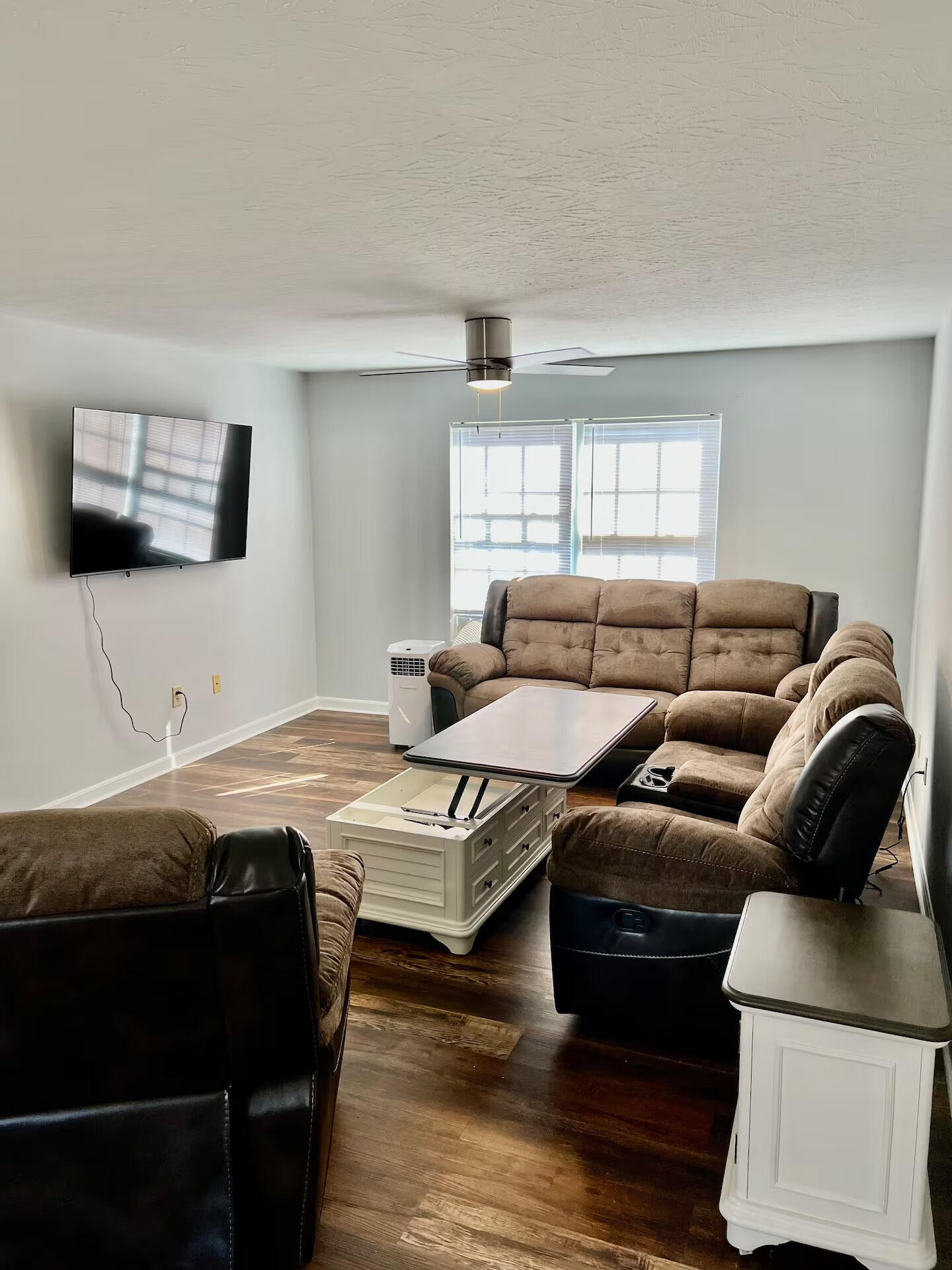 127 Lindberg Avenue Property Photo 6